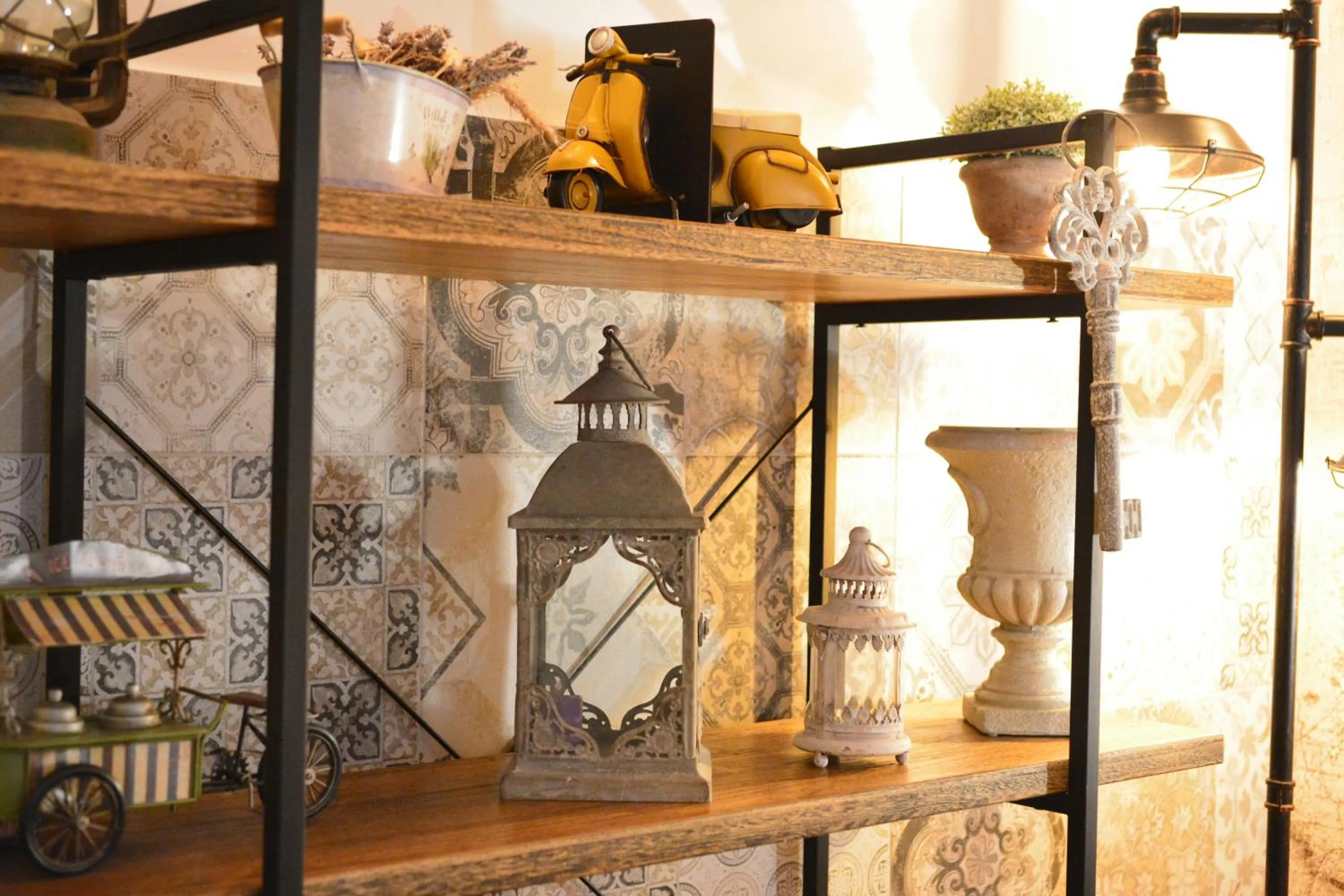 Photo of the whole room in RomAntic Dreams