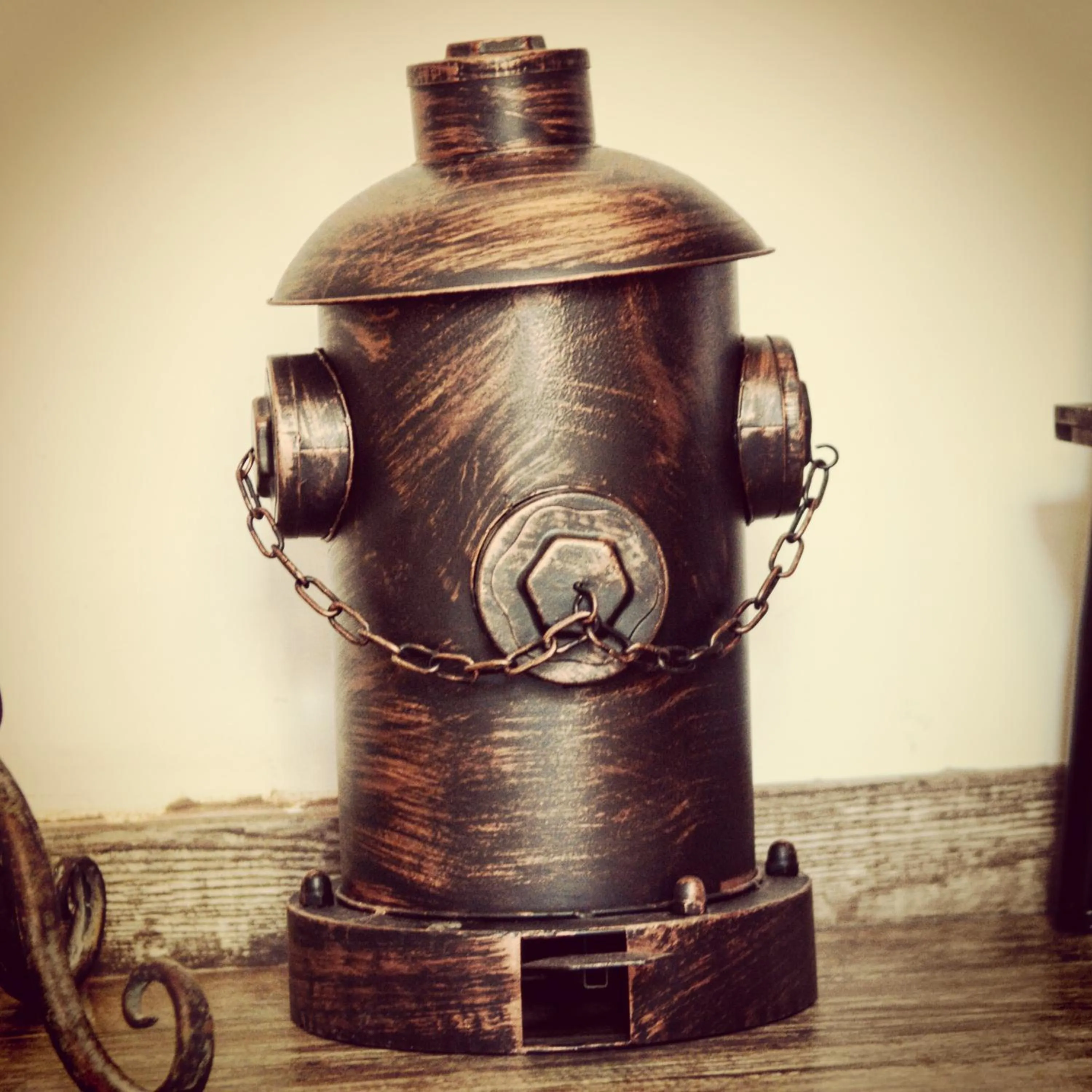 Decorative detail in RomAntic Dreams