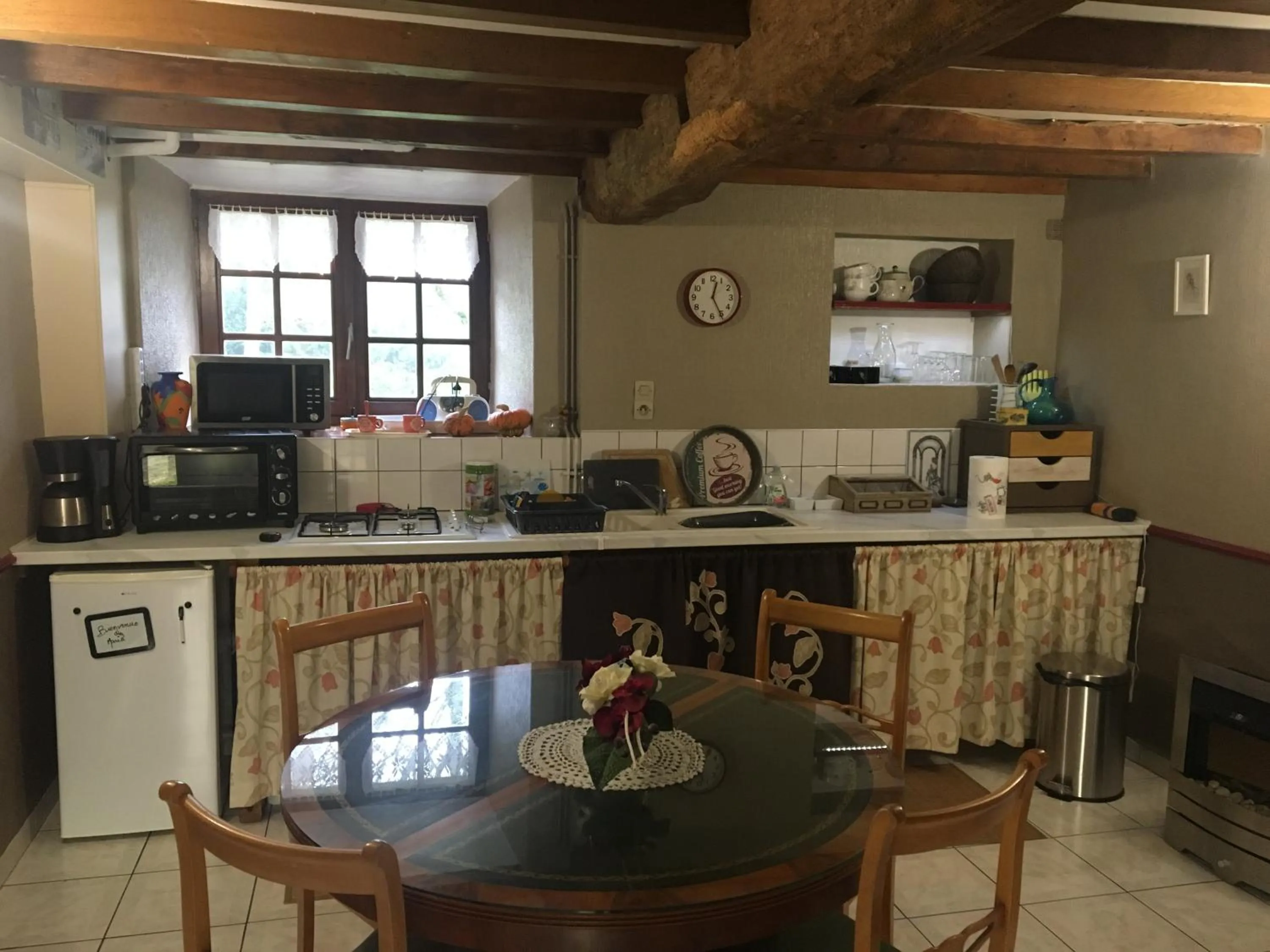 Kitchen or kitchenette in La Commanderie