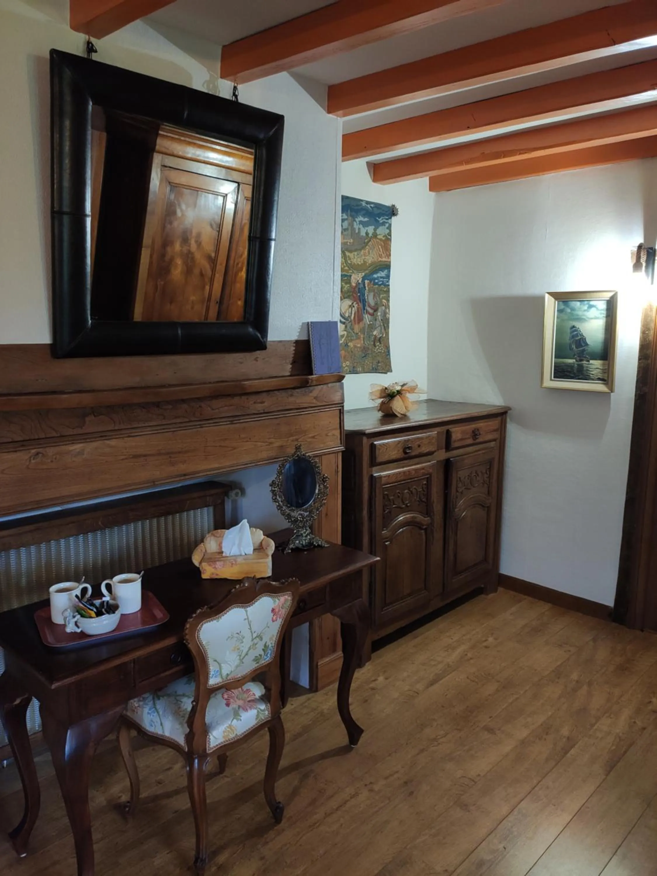 Coffee/tea facilities in La Commanderie