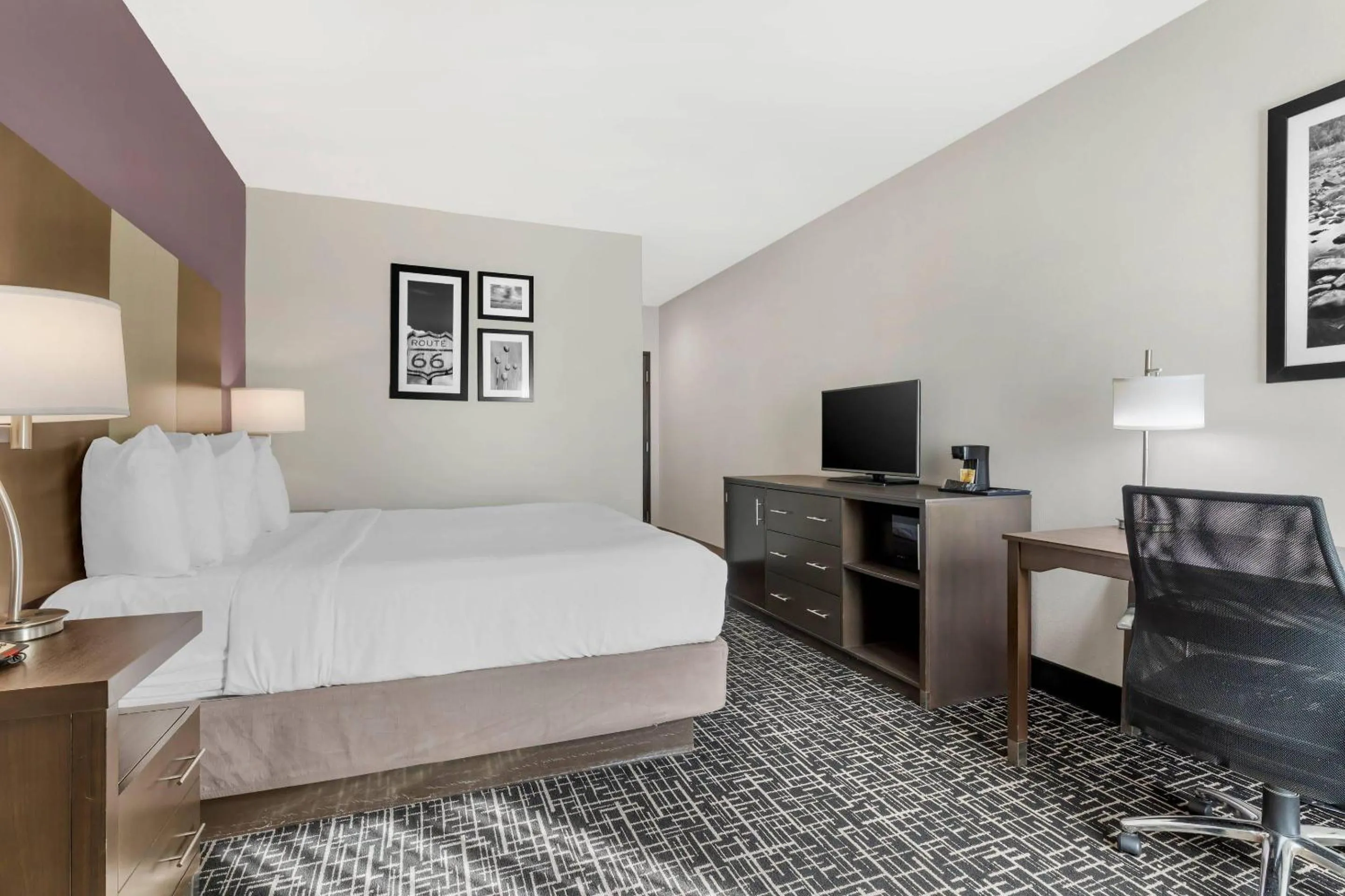 Bedroom, Bed in Comfort Inn & Suites