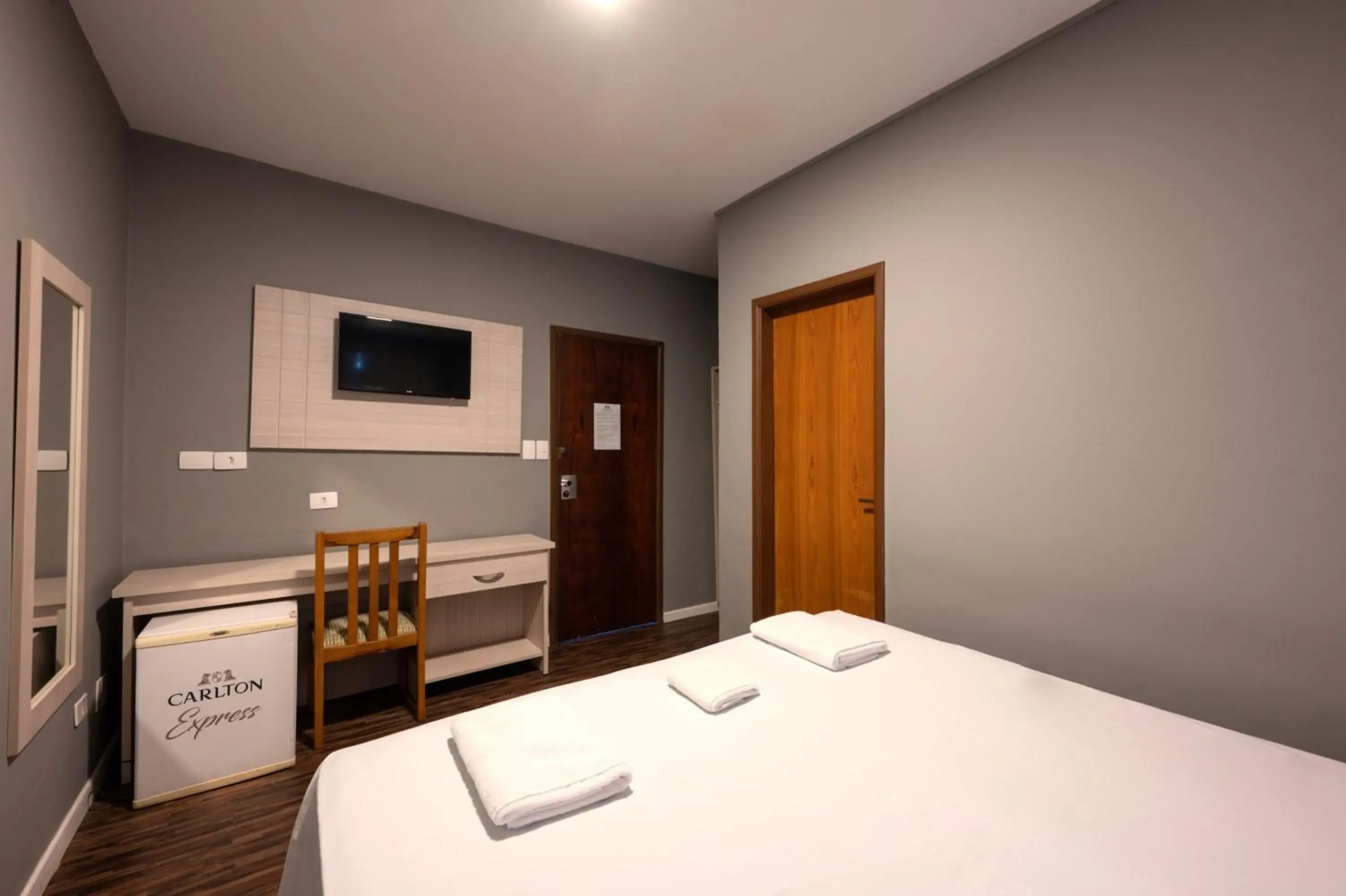 Deluxe Double or Twin Room - single occupancy in Italian Palace Hotel Rede Carlton Deluxe Double or Twin Room - single occupancy in Italian Palace Hotel Rede Carlton