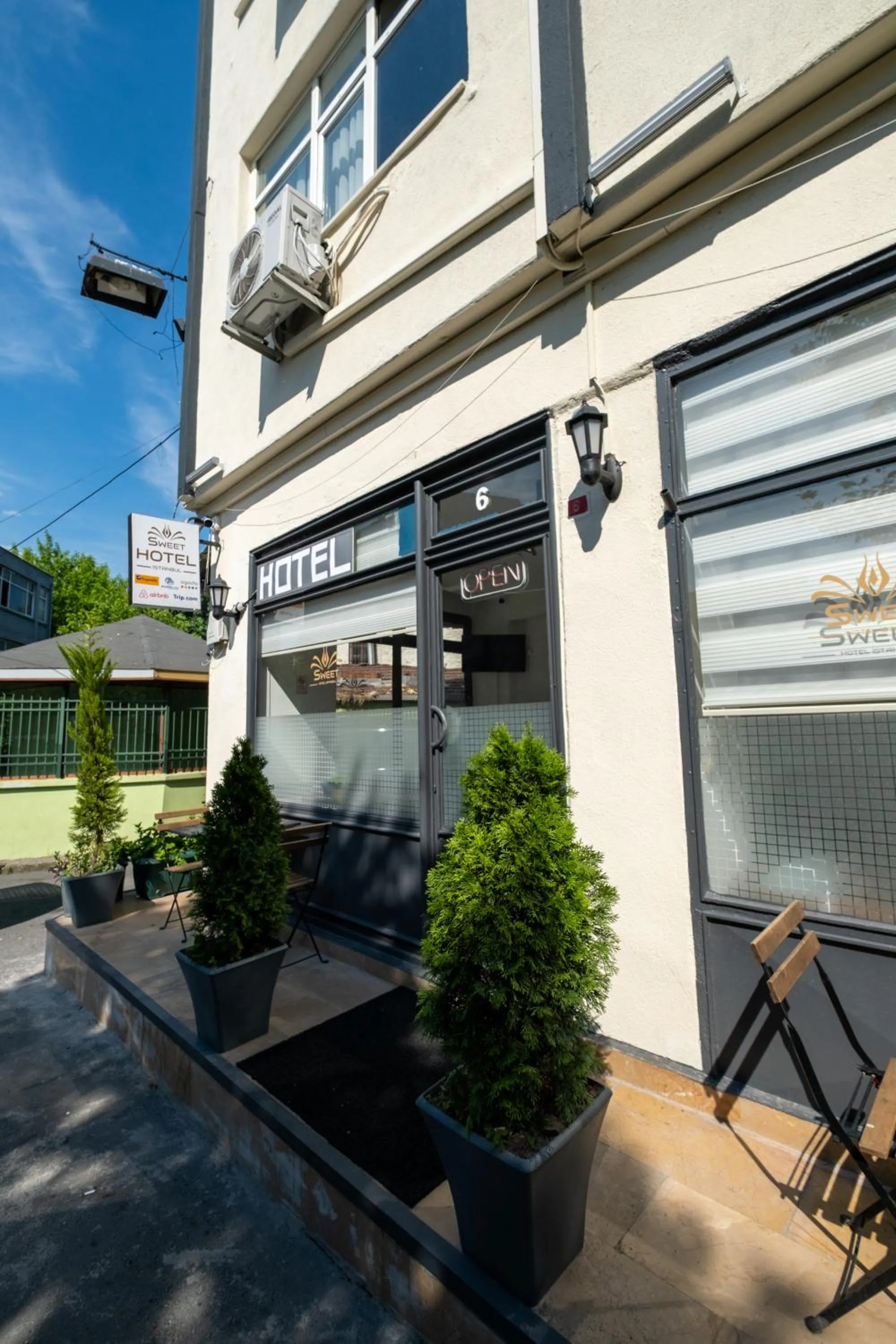 Facade/entrance in Sweet Hotel Istanbul