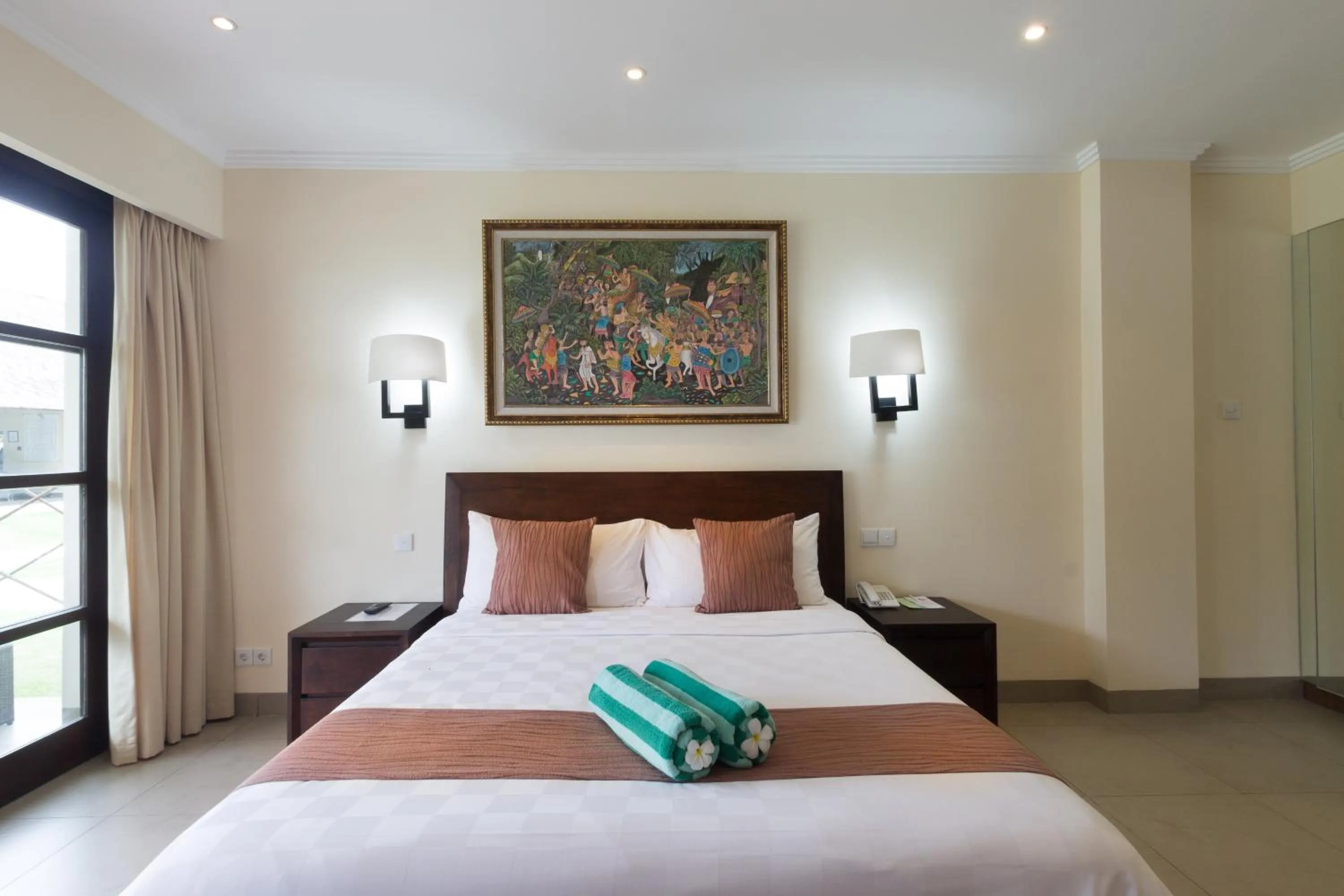 Bedroom, Bed in Peninsula Bay Resort