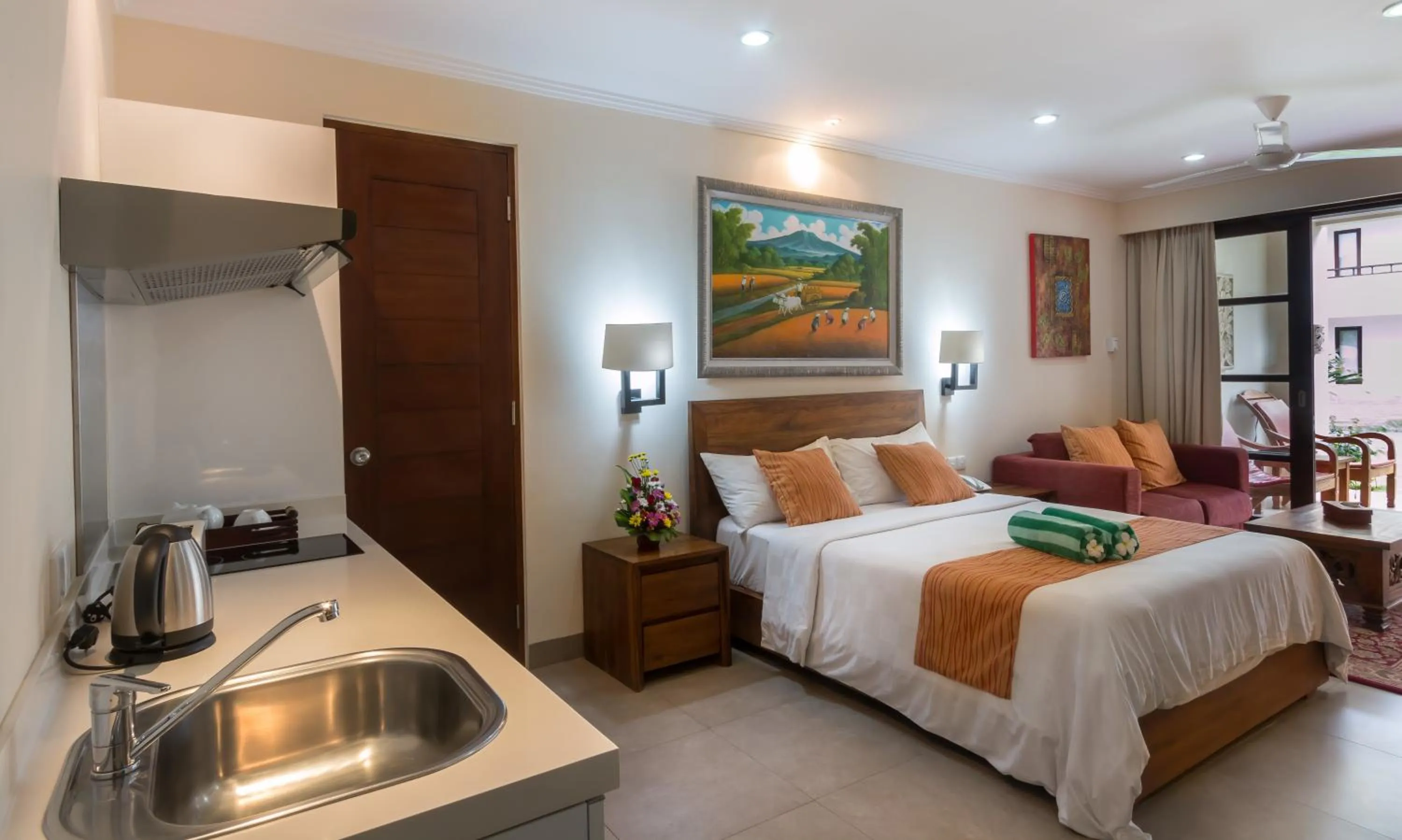 Bedroom, Bed in Peninsula Bay Resort