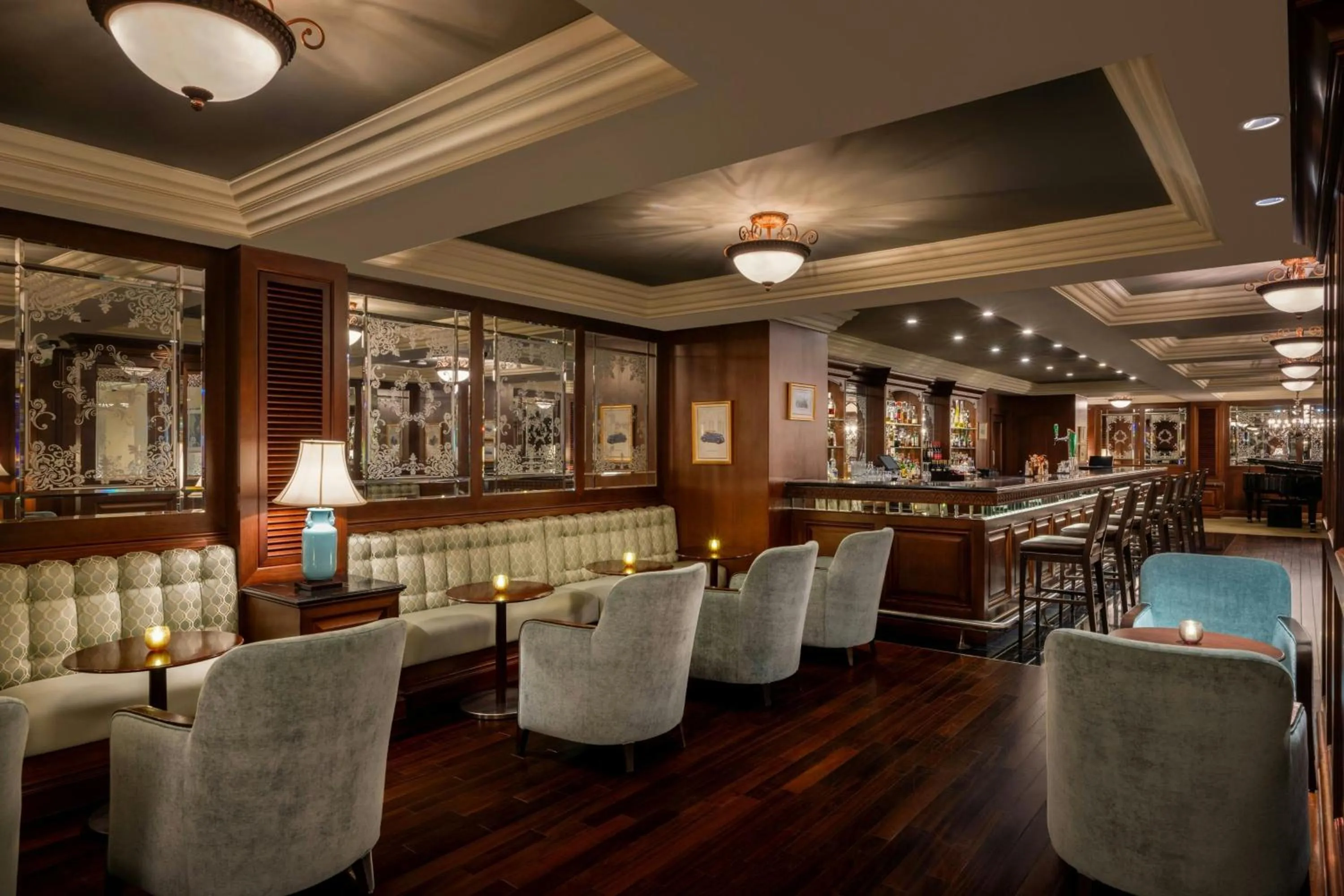 Restaurant/places to eat in JW Marriott Marquis City Center Doha