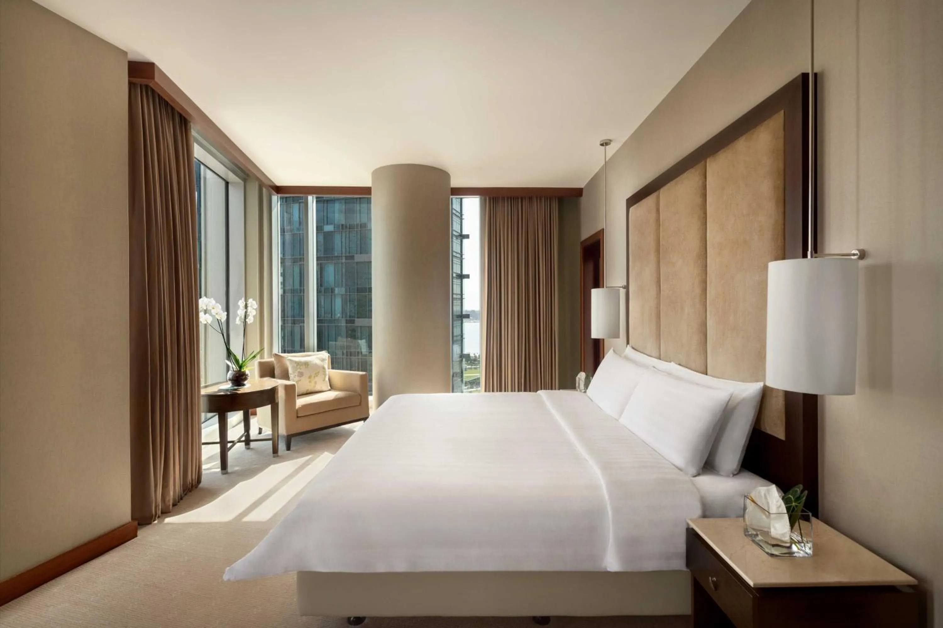 Photo of the whole room, Bed in JW Marriott Marquis City Center Doha