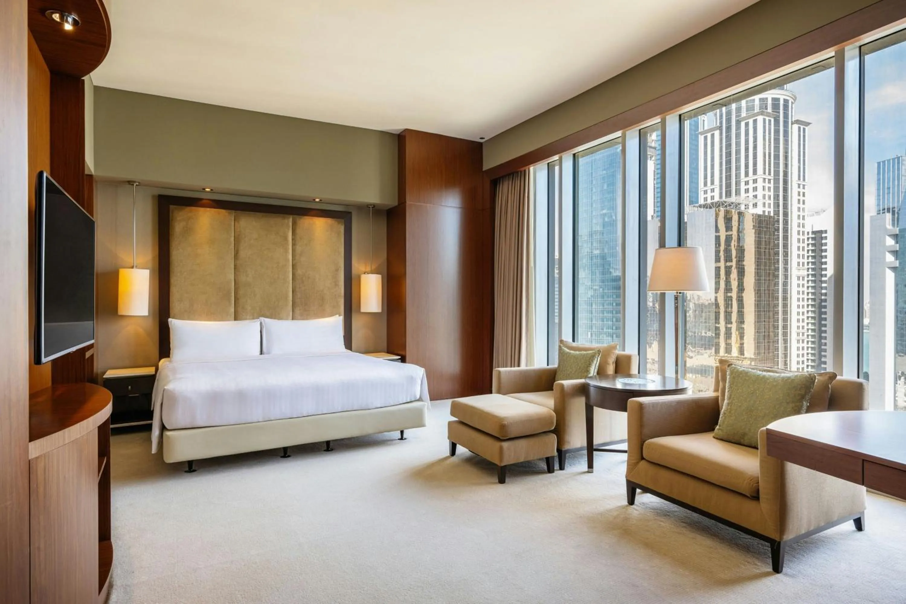 Photo of the whole room, Bed in JW Marriott Marquis City Center Doha