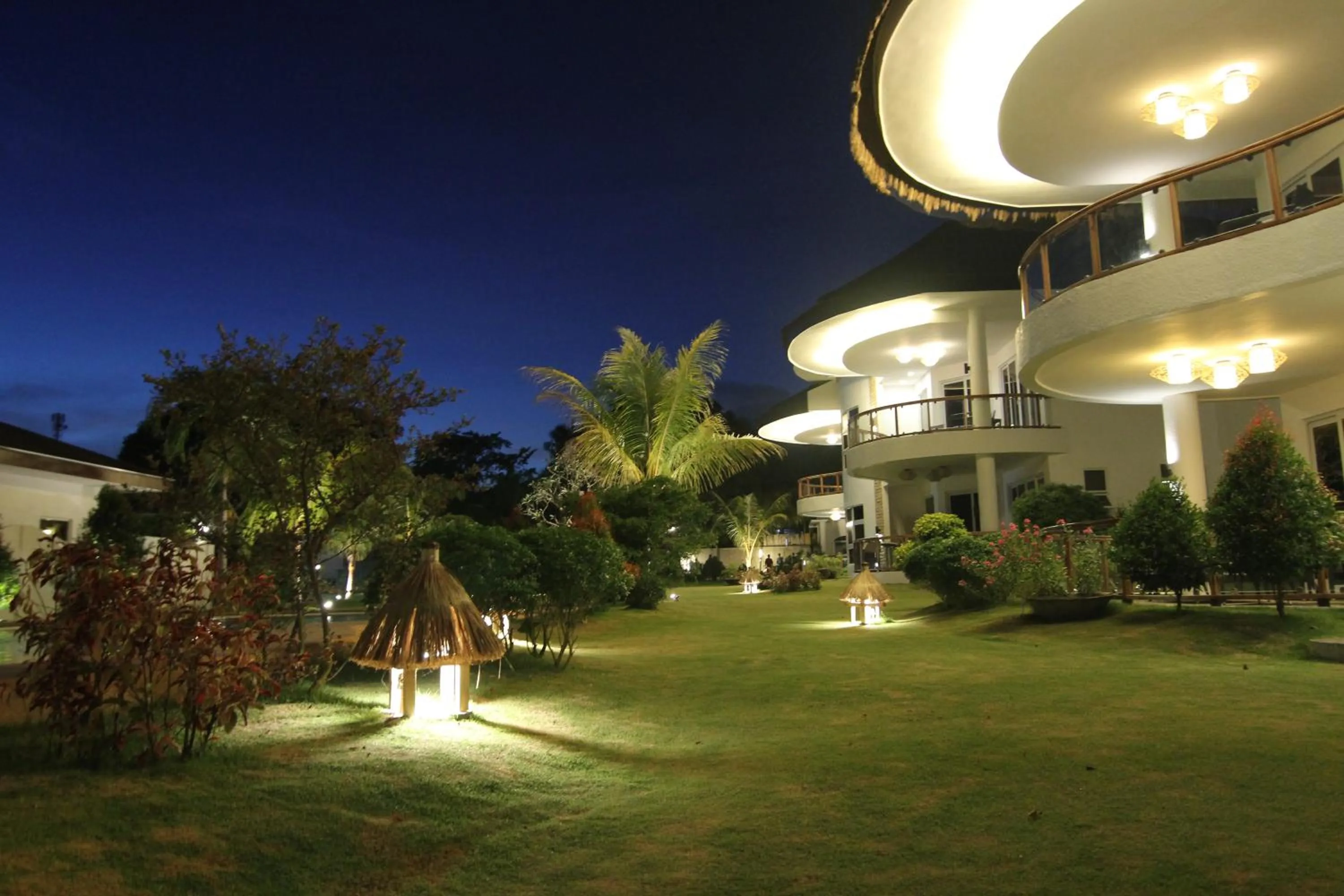 Garden in Vida Homes Condo Resort