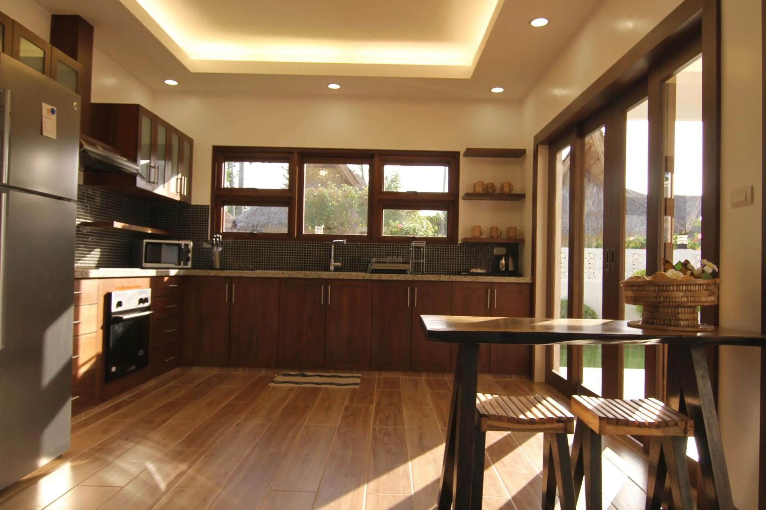 Kitchen or kitchenette in Vida Homes Condo Resort