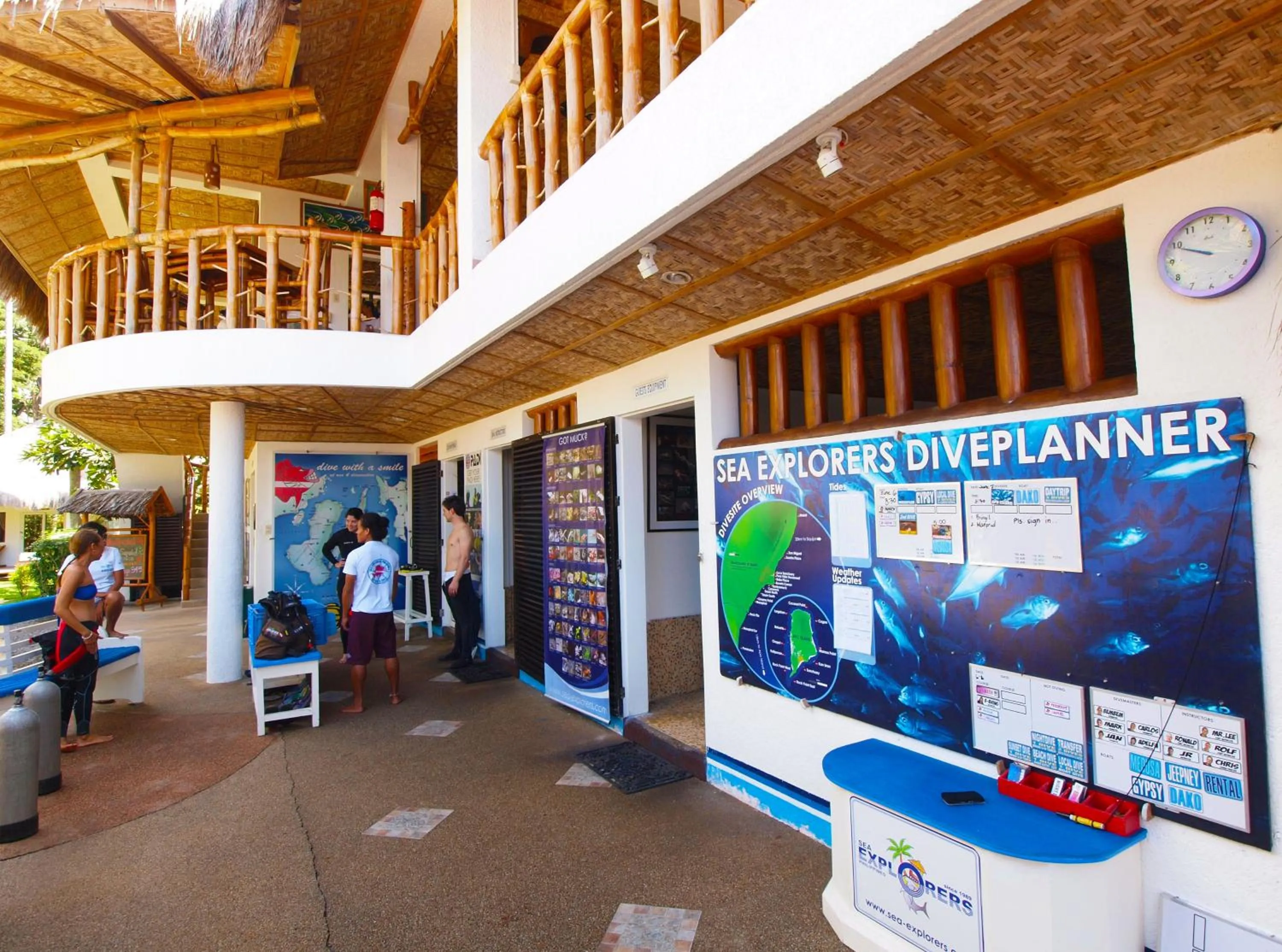 Diving in Vida Homes Condo Resort