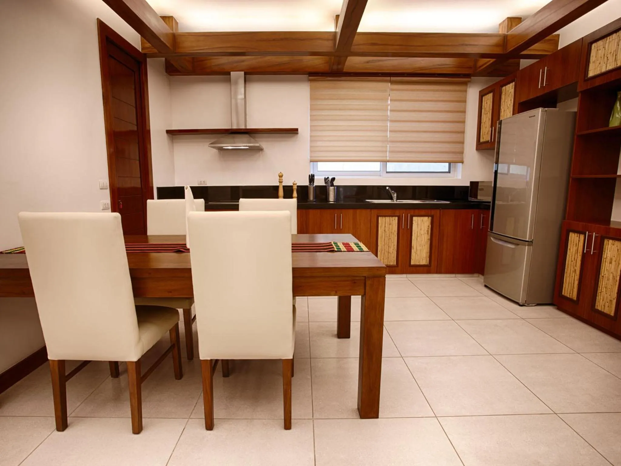 Dining area in Vida Homes Condo Resort