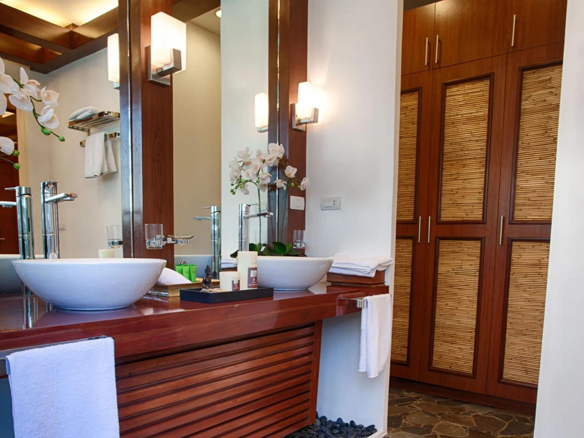 Bathroom in Vida Homes Condo Resort