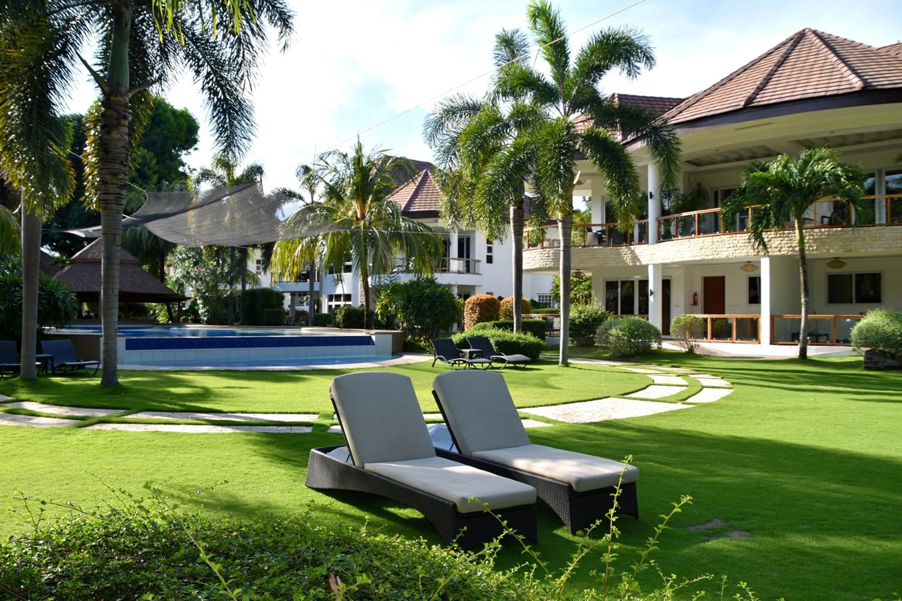 Garden in Vida Homes Condo Resort