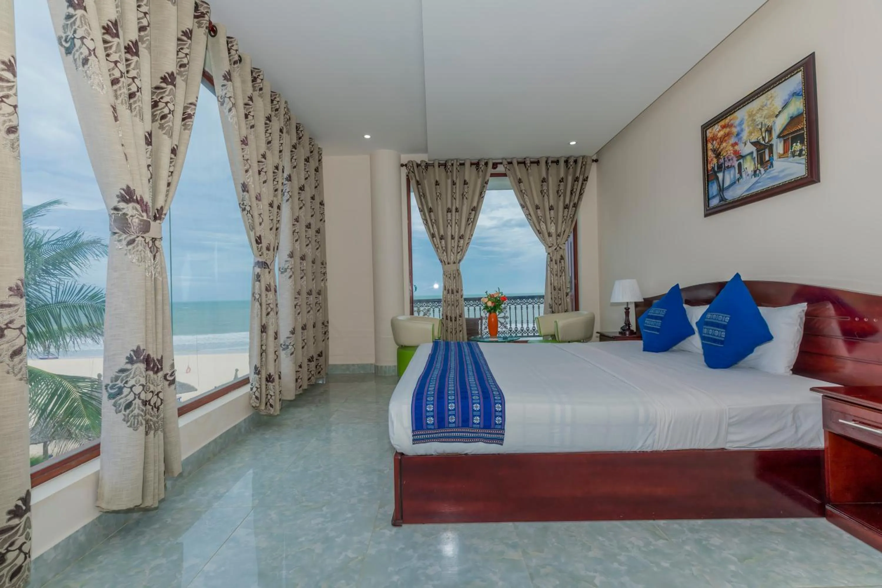 Bed in Palmira Beach Resort & Spa