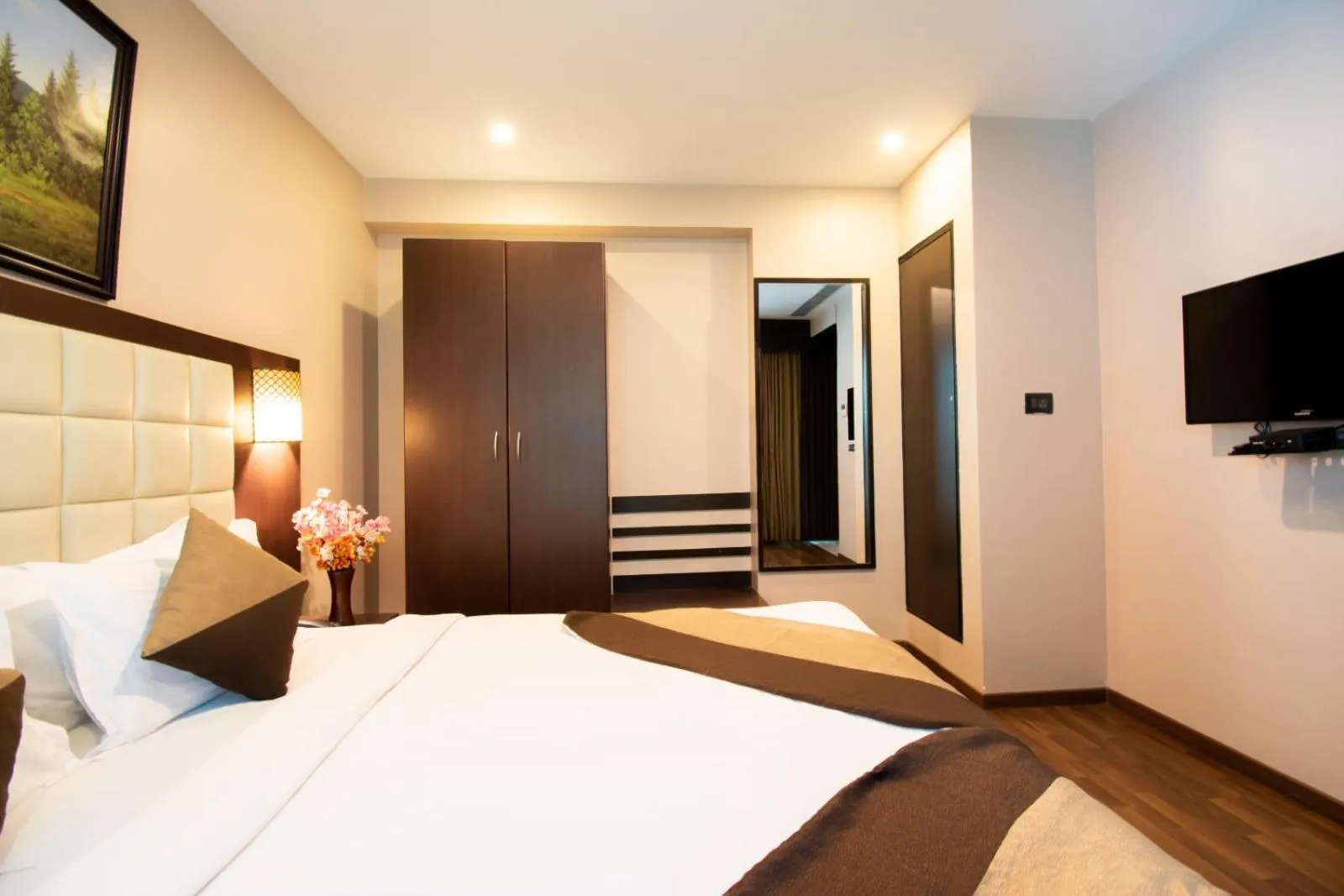 Photo of the whole room, Bed in Akshaya Aura