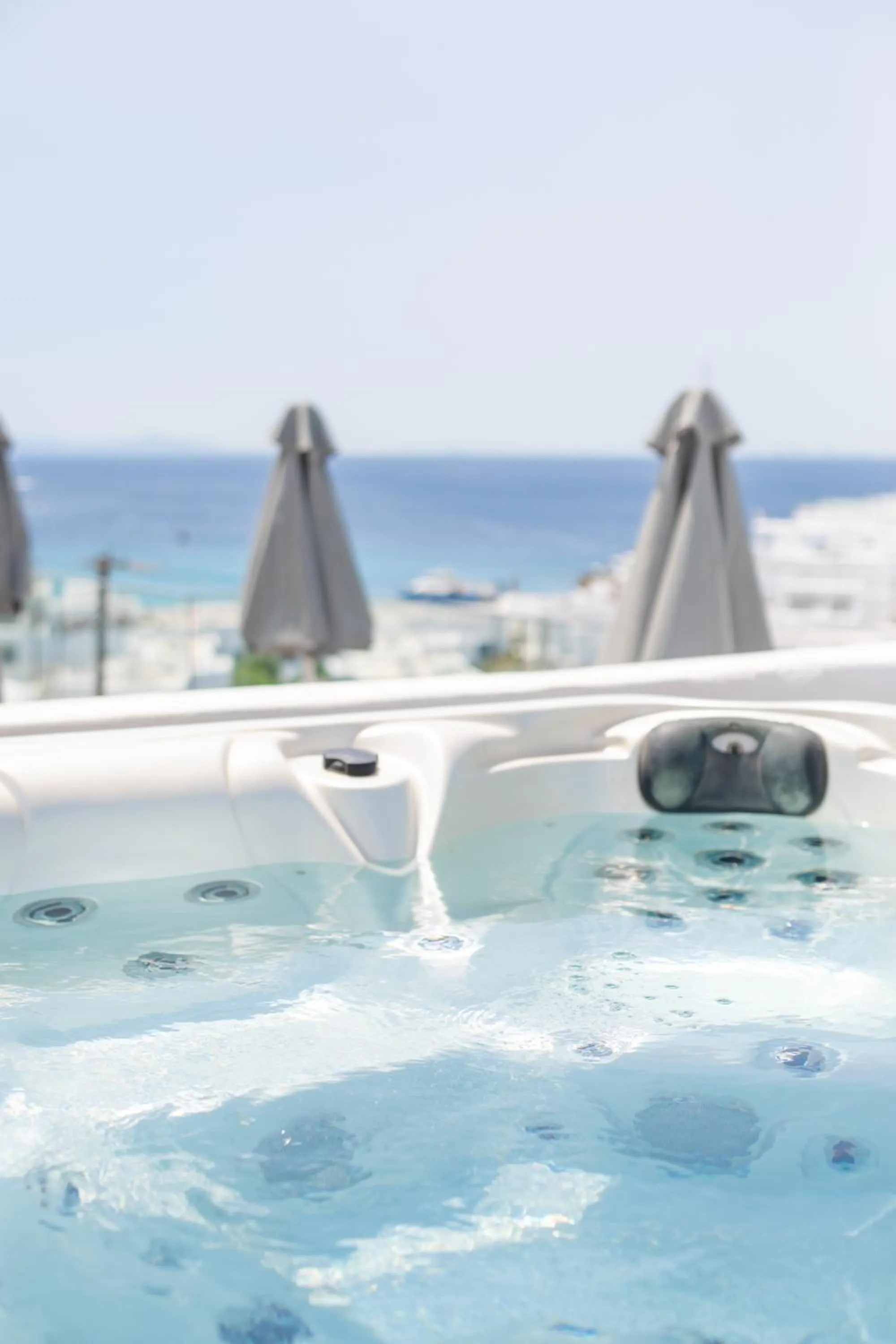 Hot Tub in The George Hotel Mykonos