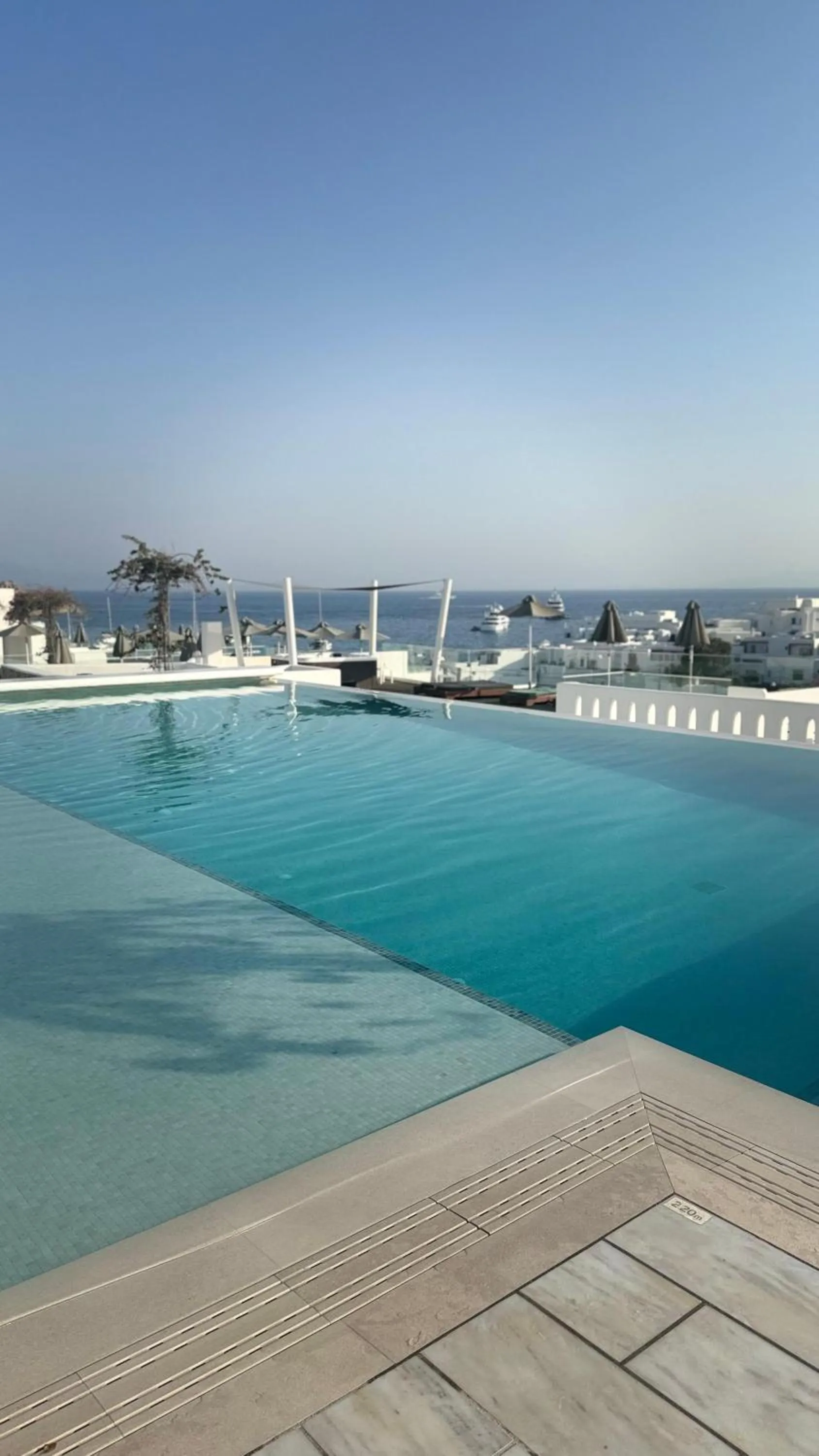 Day in The George Hotel Mykonos