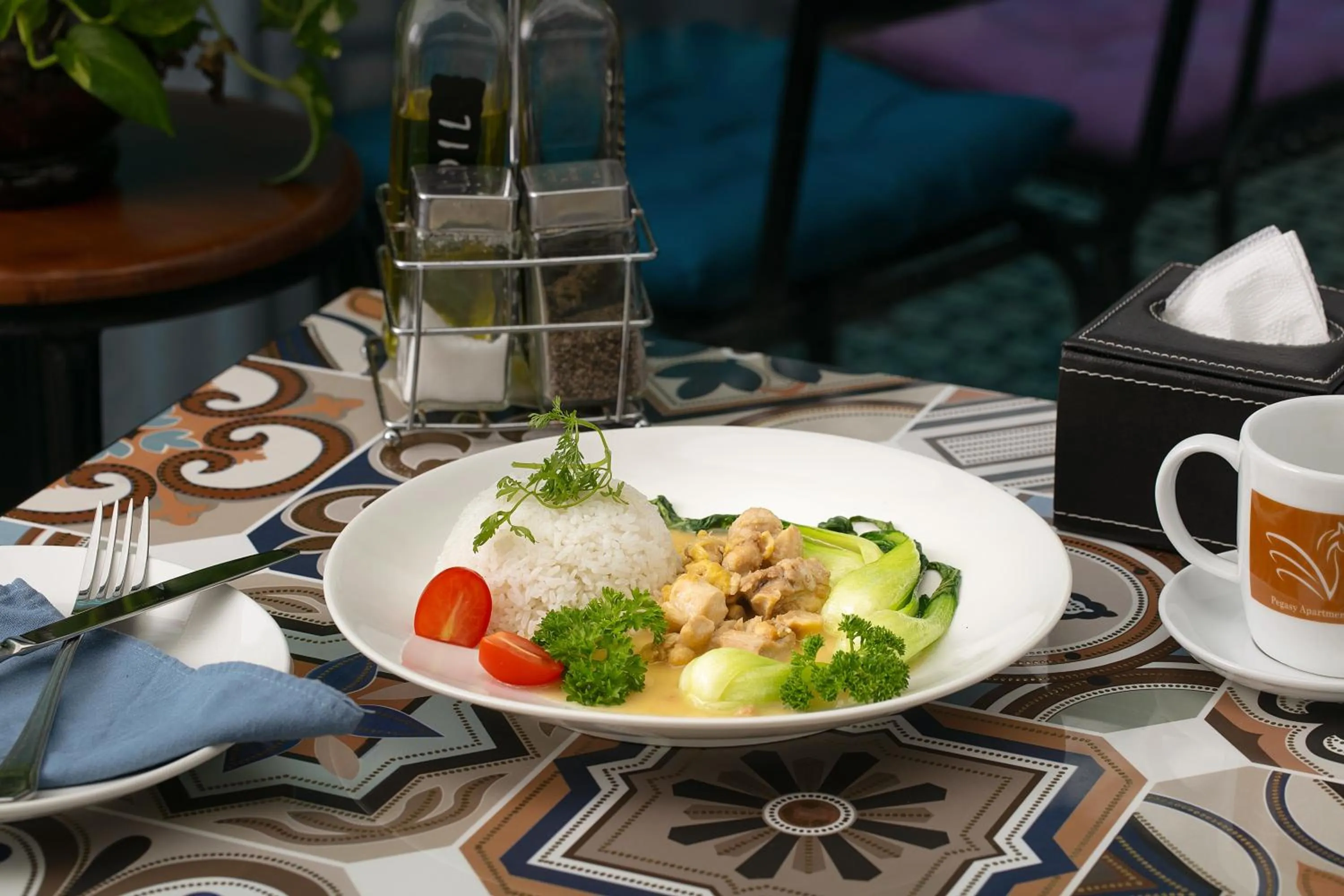 Food in Westlake Pearl Apartment - Hotel & Pearl Spa