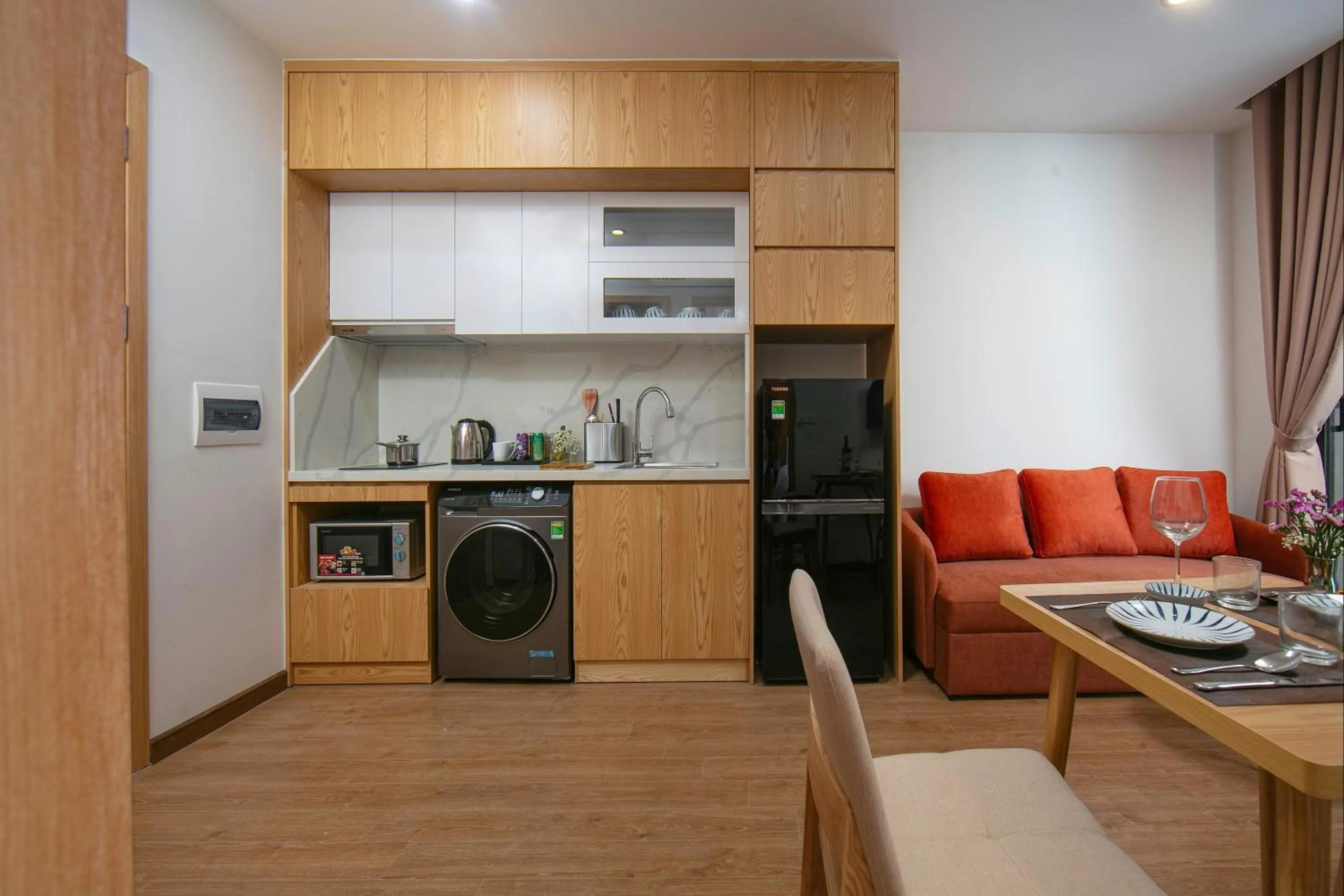 washing machine in Westlake Pearl Apartment - Hotel & Pearl Spa