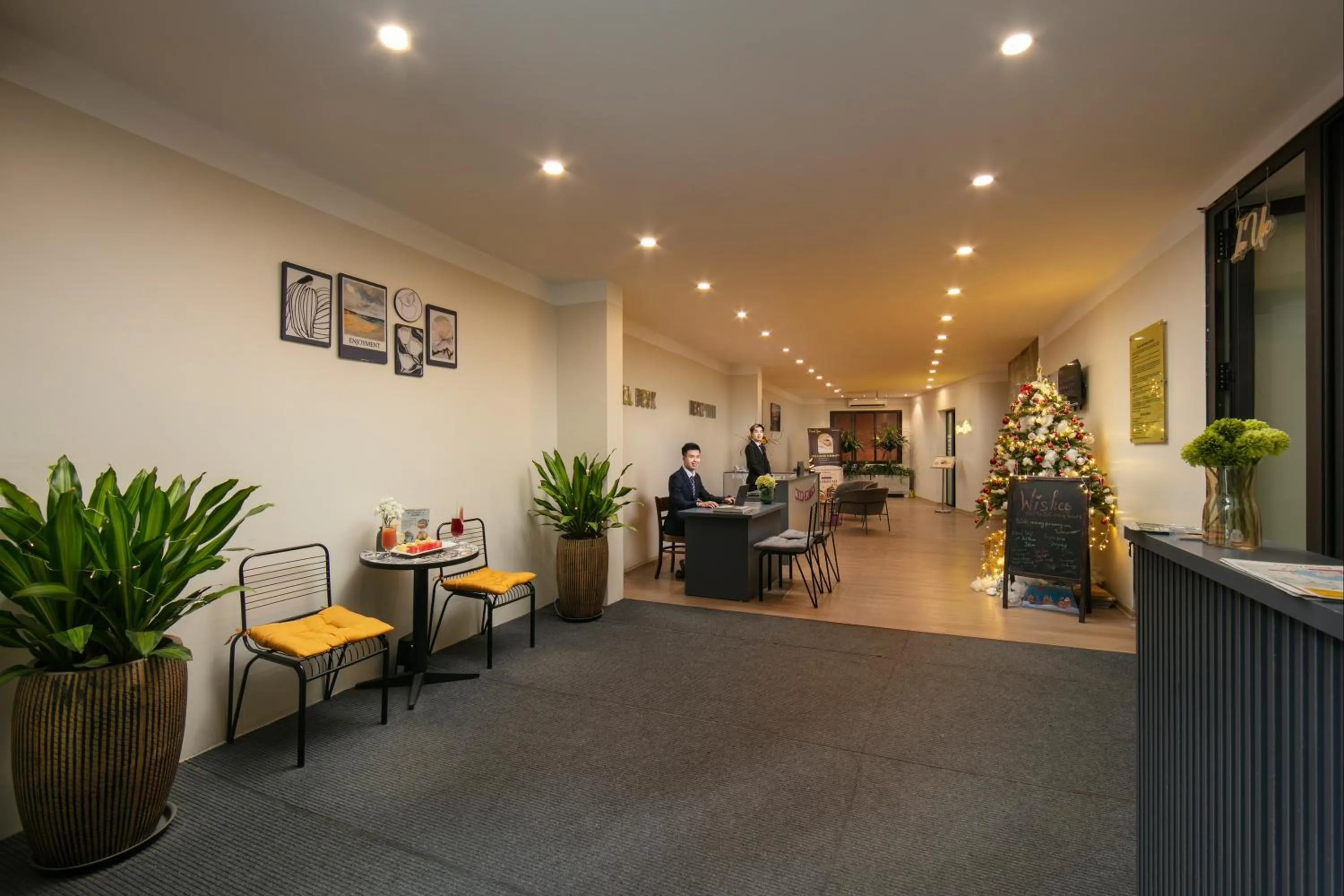 Lobby or reception in Westlake Pearl Apartment - Hotel & Pearl Spa