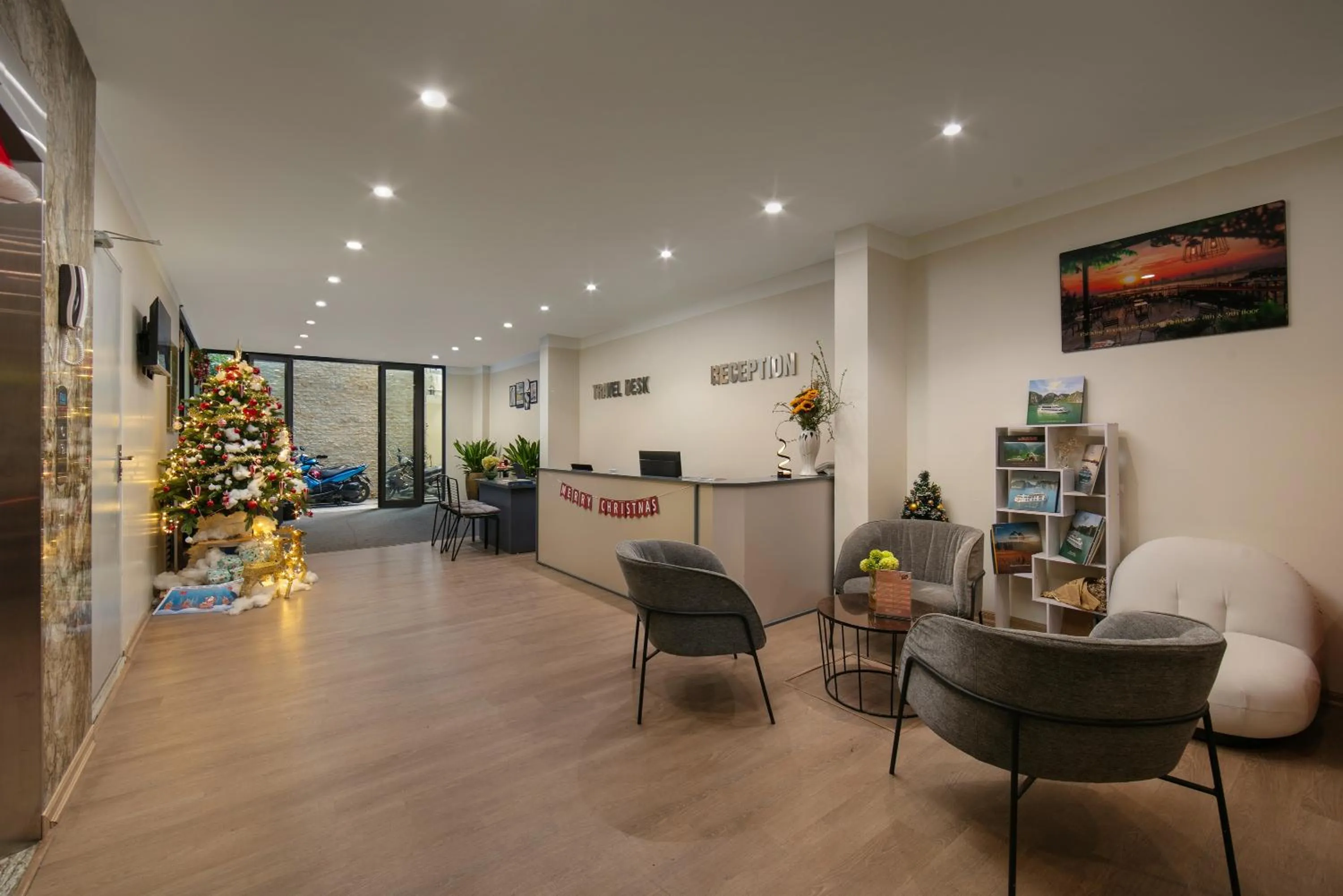 Lobby or reception in Westlake Pearl Apartment - Hotel & Pearl Spa