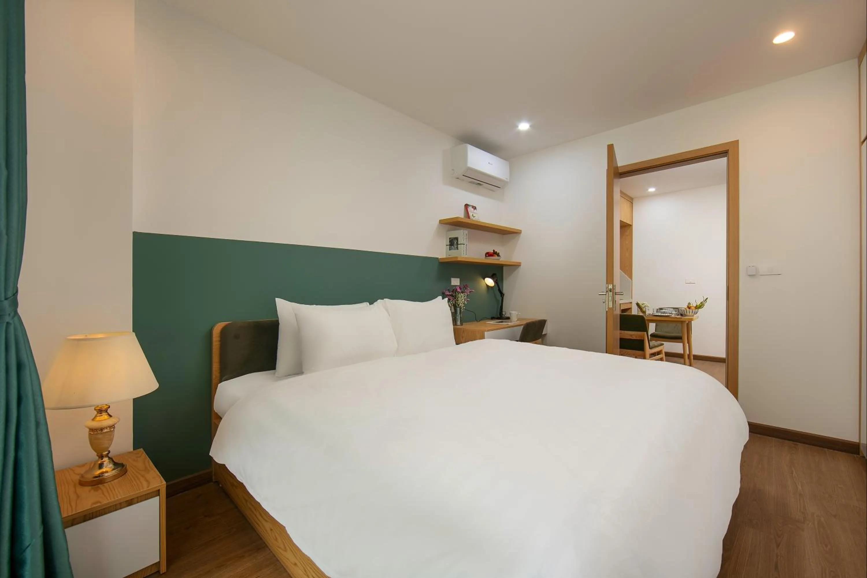 Bed in Westlake Pearl Apartment - Hotel & Pearl Spa