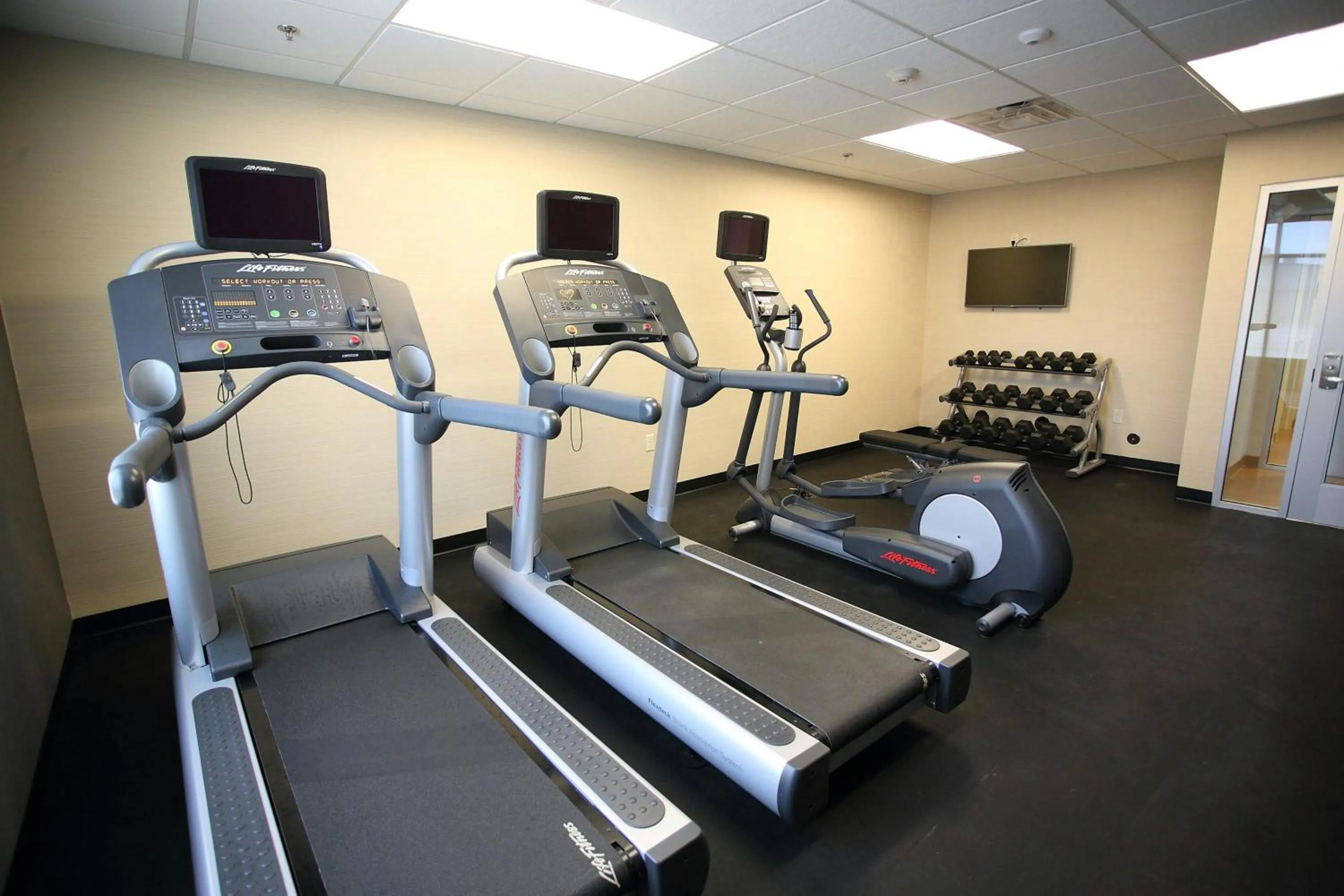 Fitness centre/facilities in Fairfield Inn & Suites by Marriott East Grand Forks