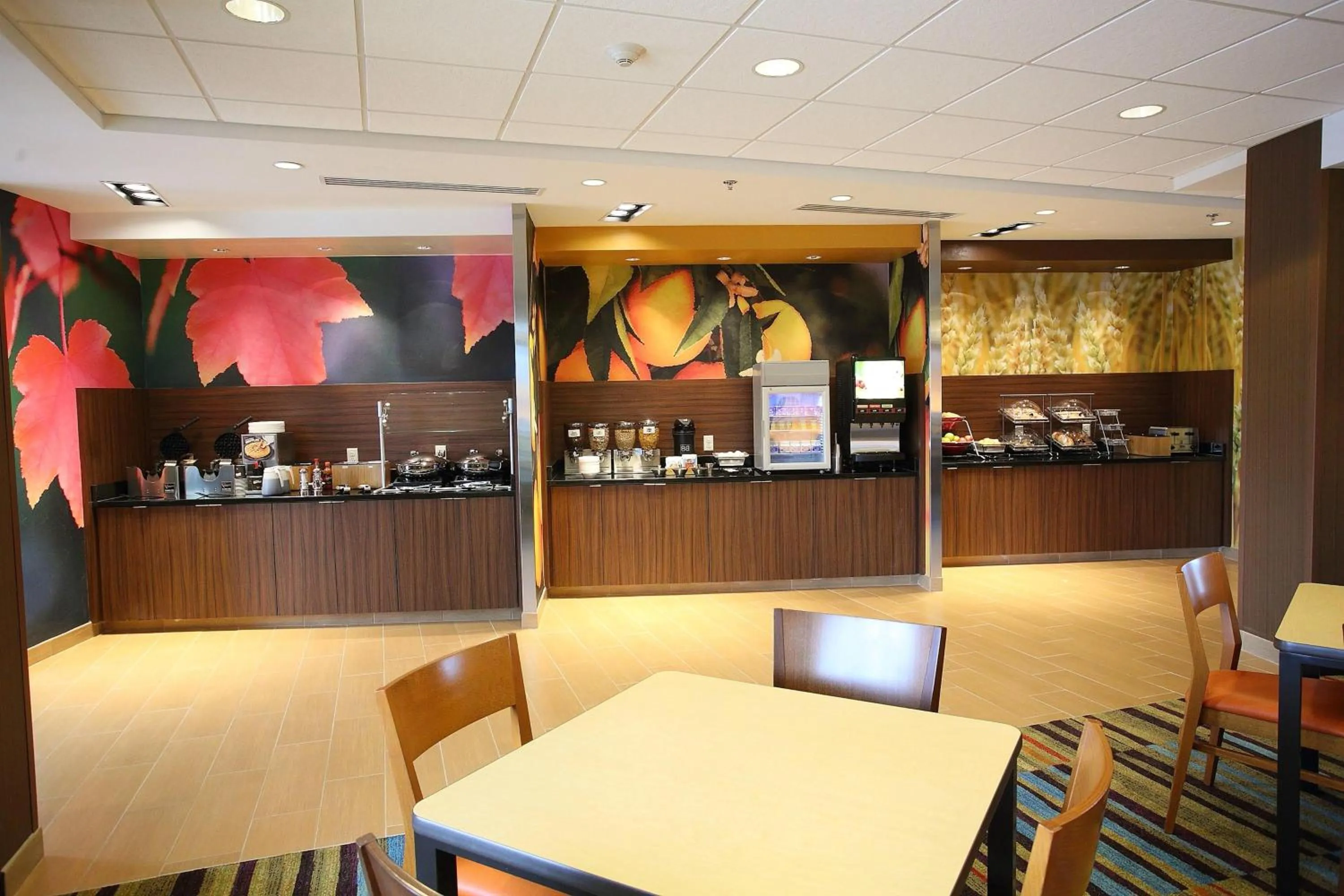 Breakfast in Fairfield Inn & Suites by Marriott East Grand Forks