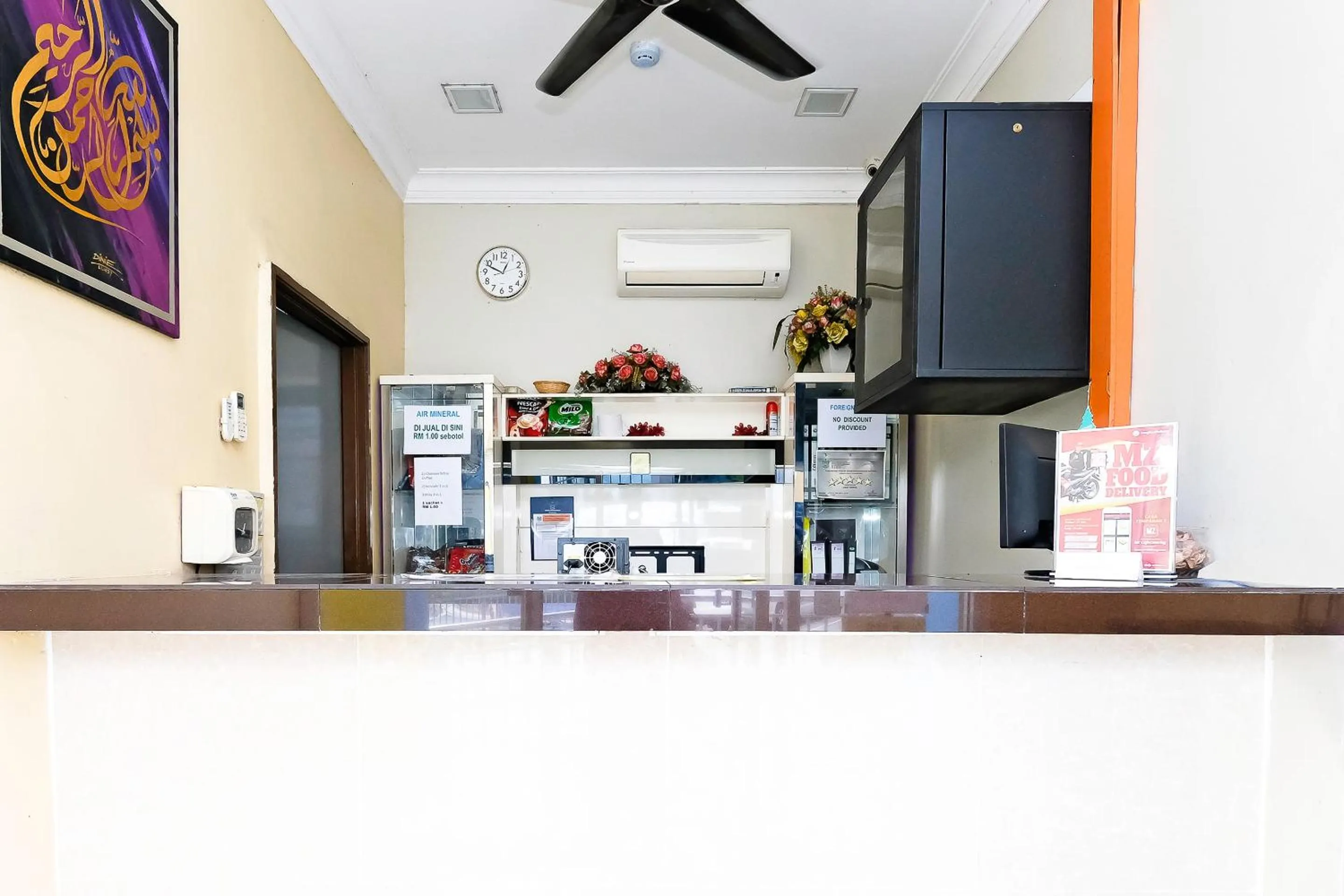 Lobby or reception in OYO 714 Arina Hotel