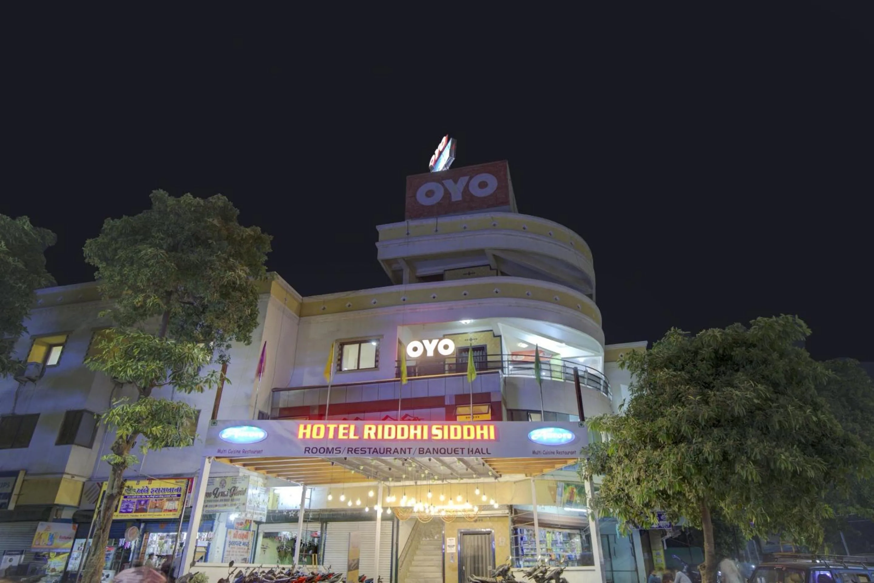Facade/entrance in Super Collection O Riddhi Siddhi
