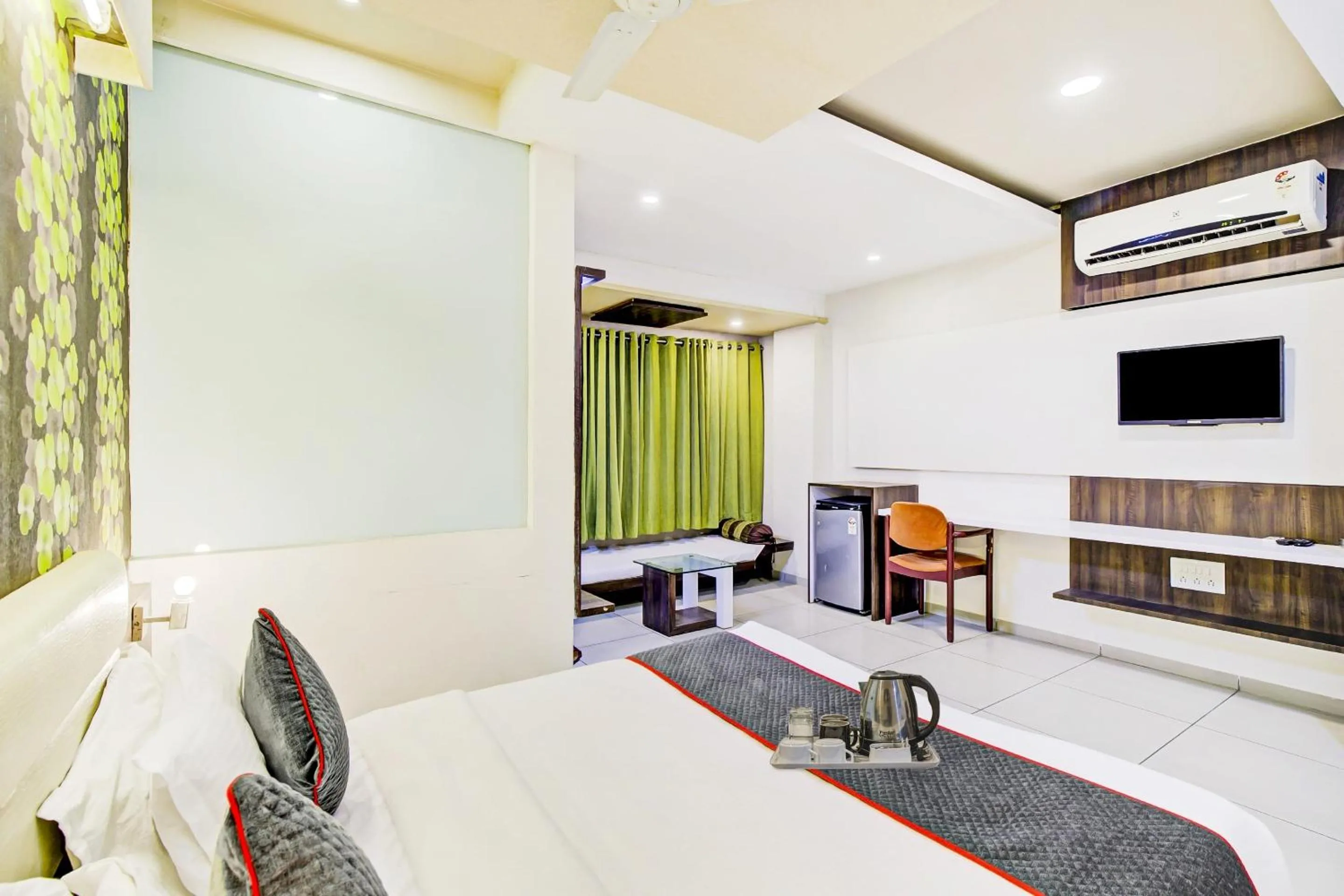 Bed in Super Collection O Riddhi Siddhi