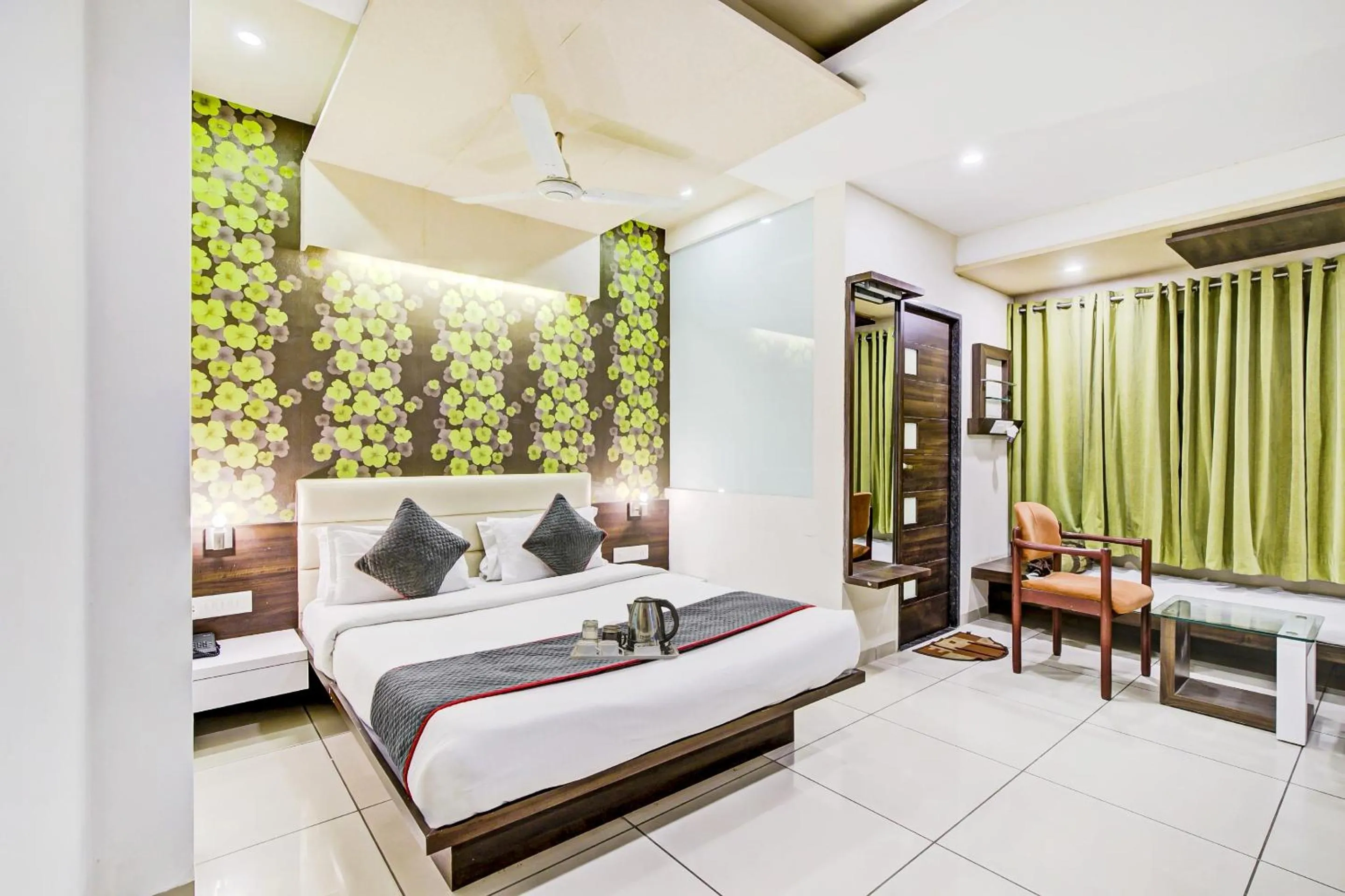 Bedroom, Bed in Super Collection O Riddhi Siddhi
