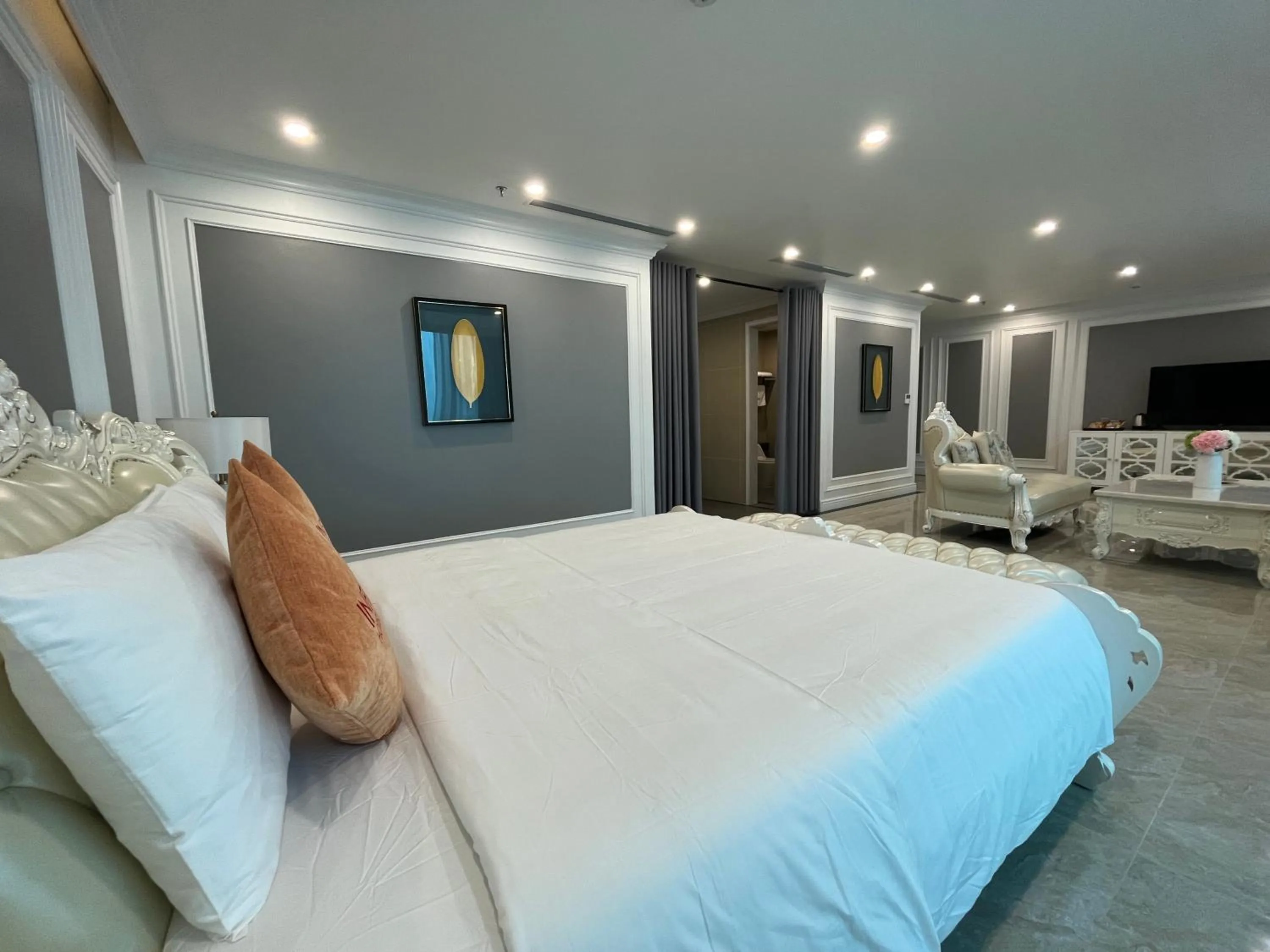 furniture in Infinity Hotel