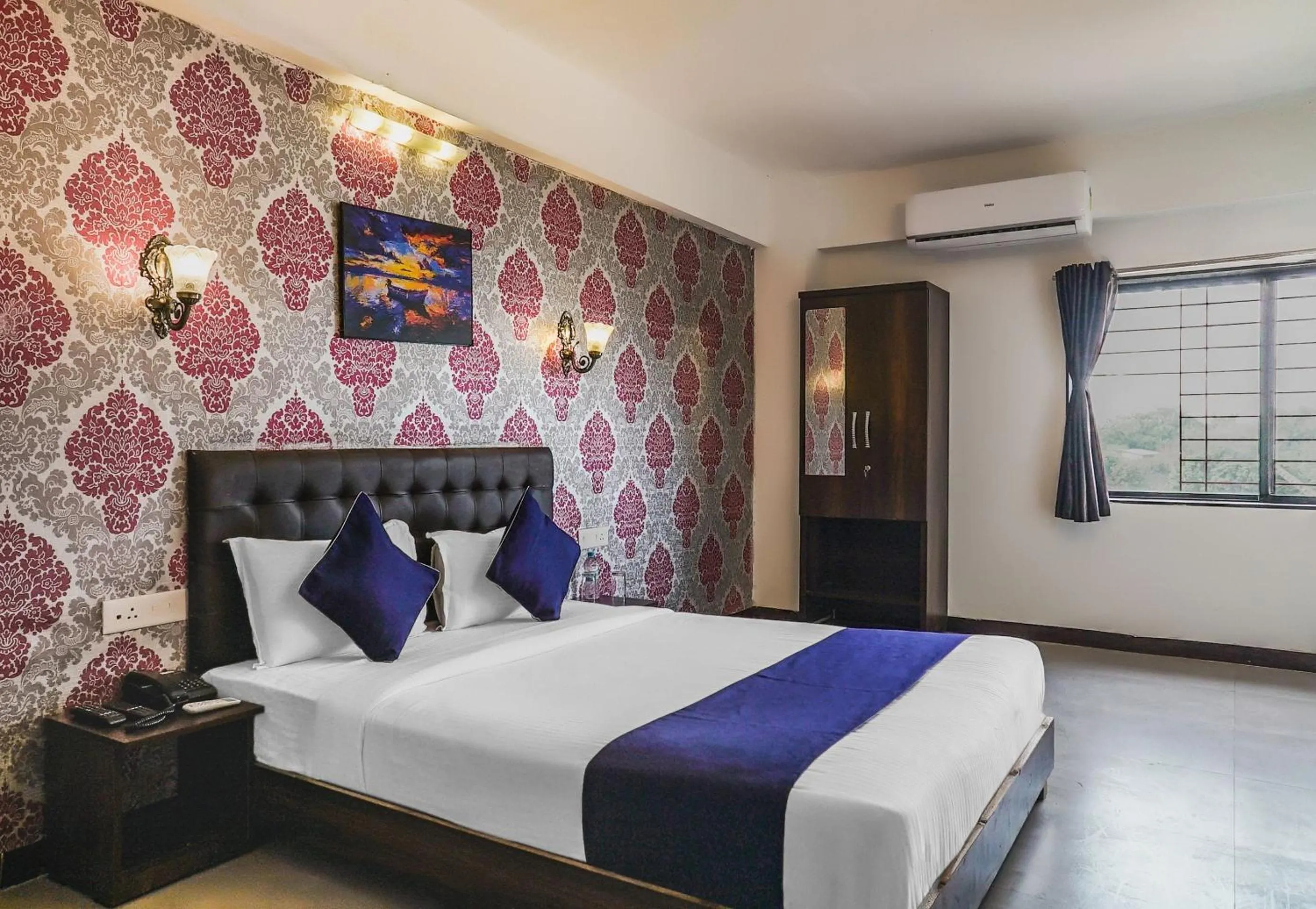 Bed in Hotel O Divine Destination