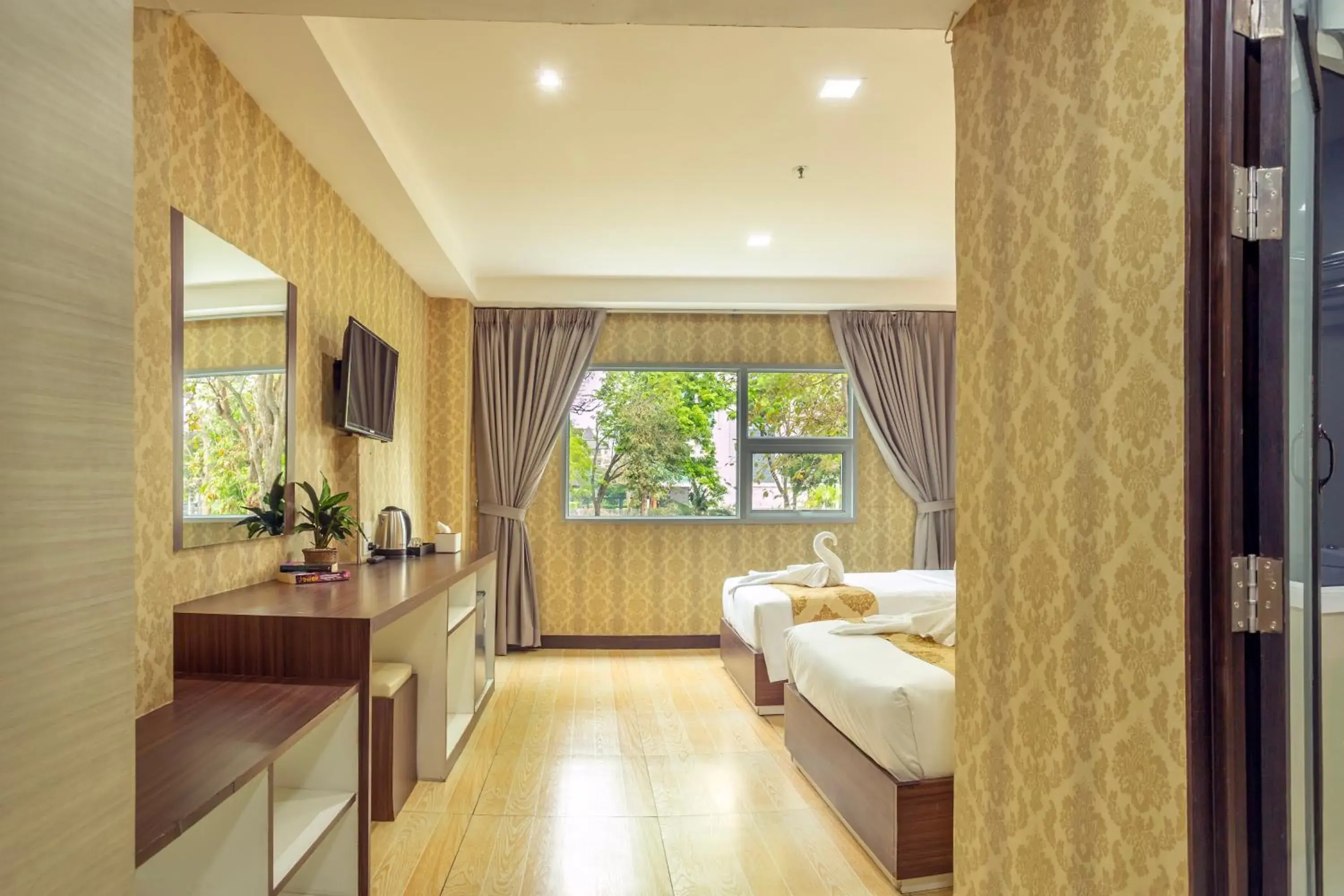 Twin Room with Private Bathroom in Jomtien Sands Residence Twin Room with Private Bathroom in Jomtien Sands Residence