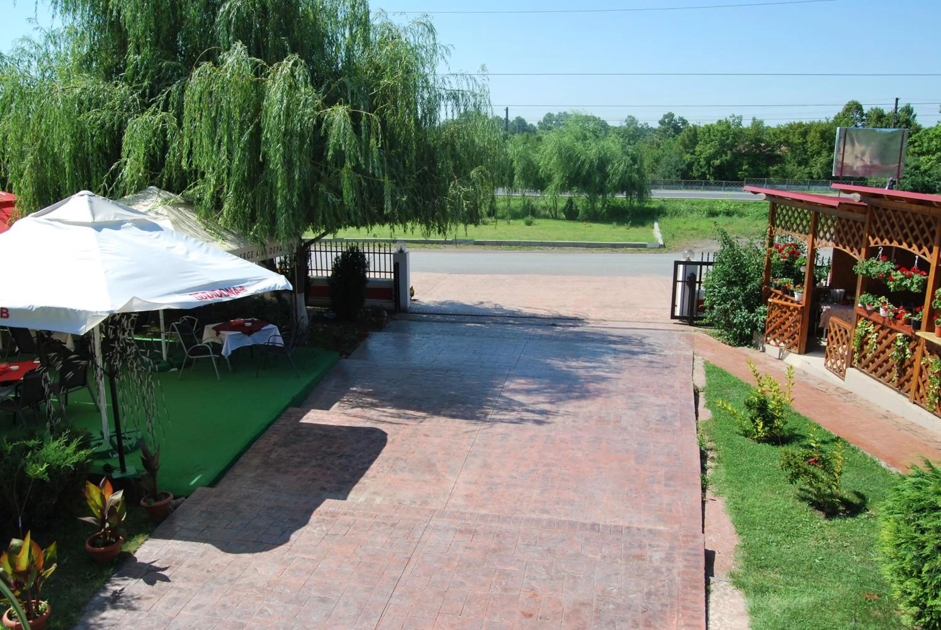 Garden in Motel Didona B