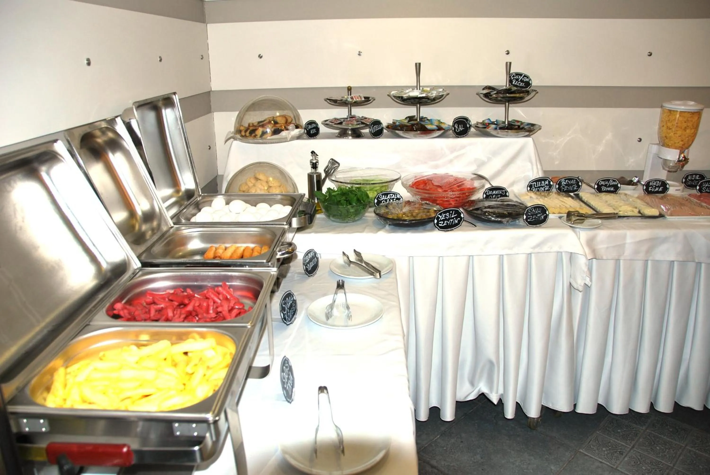 Restaurant/places to eat in OTEL KÂYA