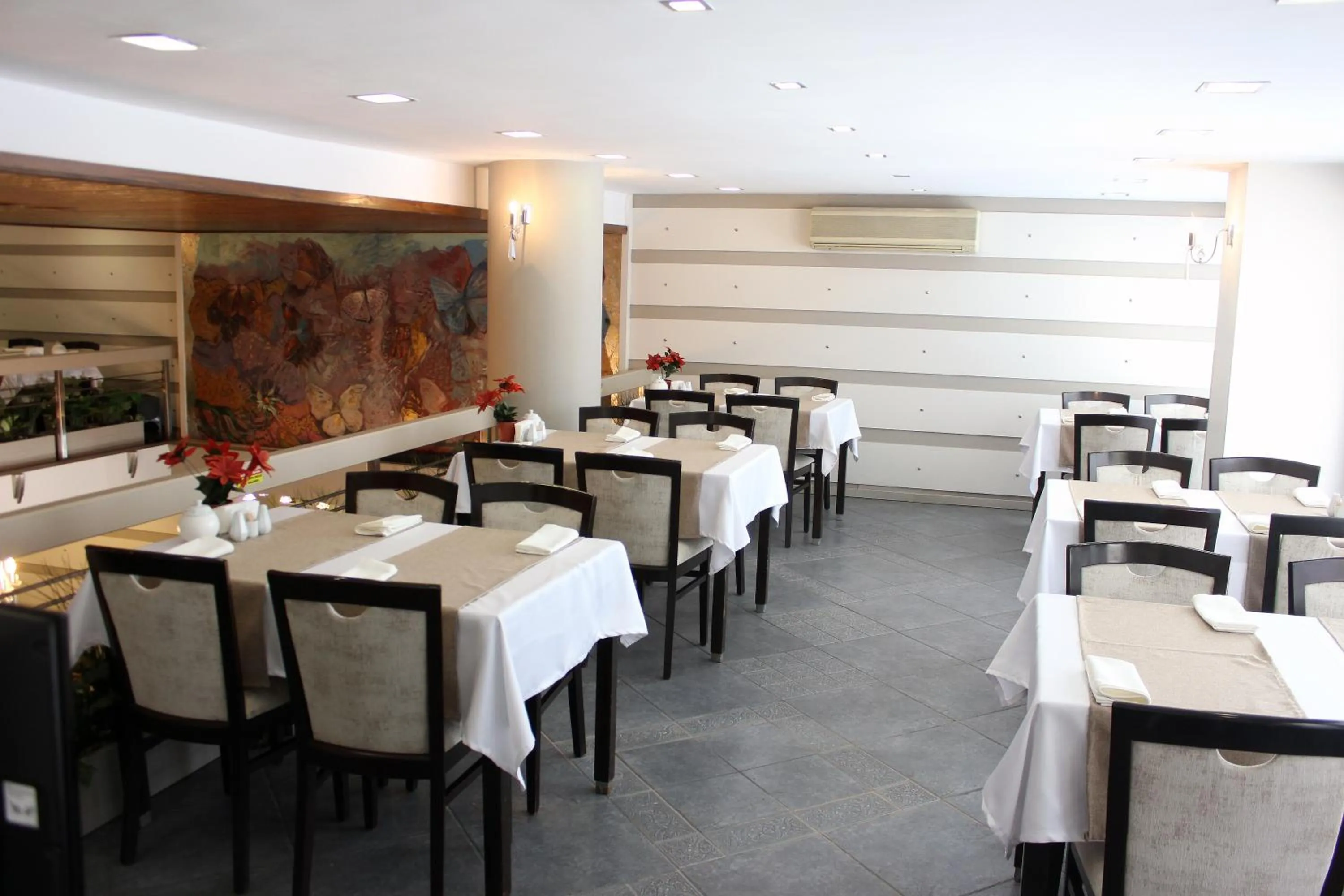 Restaurant/places to eat in OTEL KÂYA