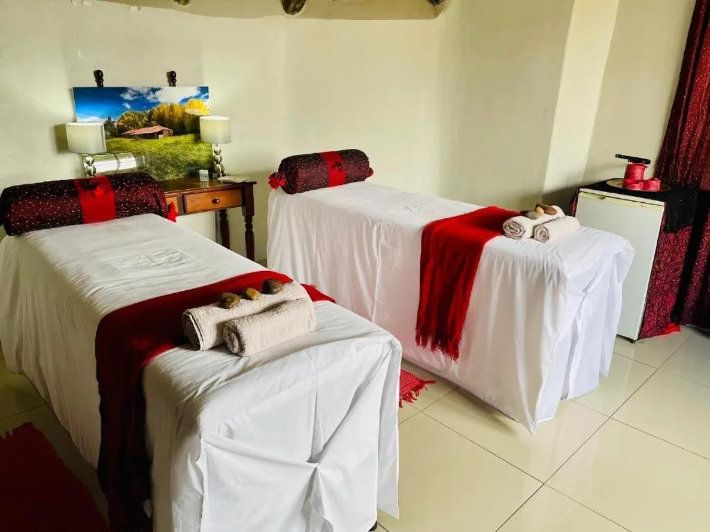 Spa and wellness centre/facilities, Bed in Catwalk Lodge