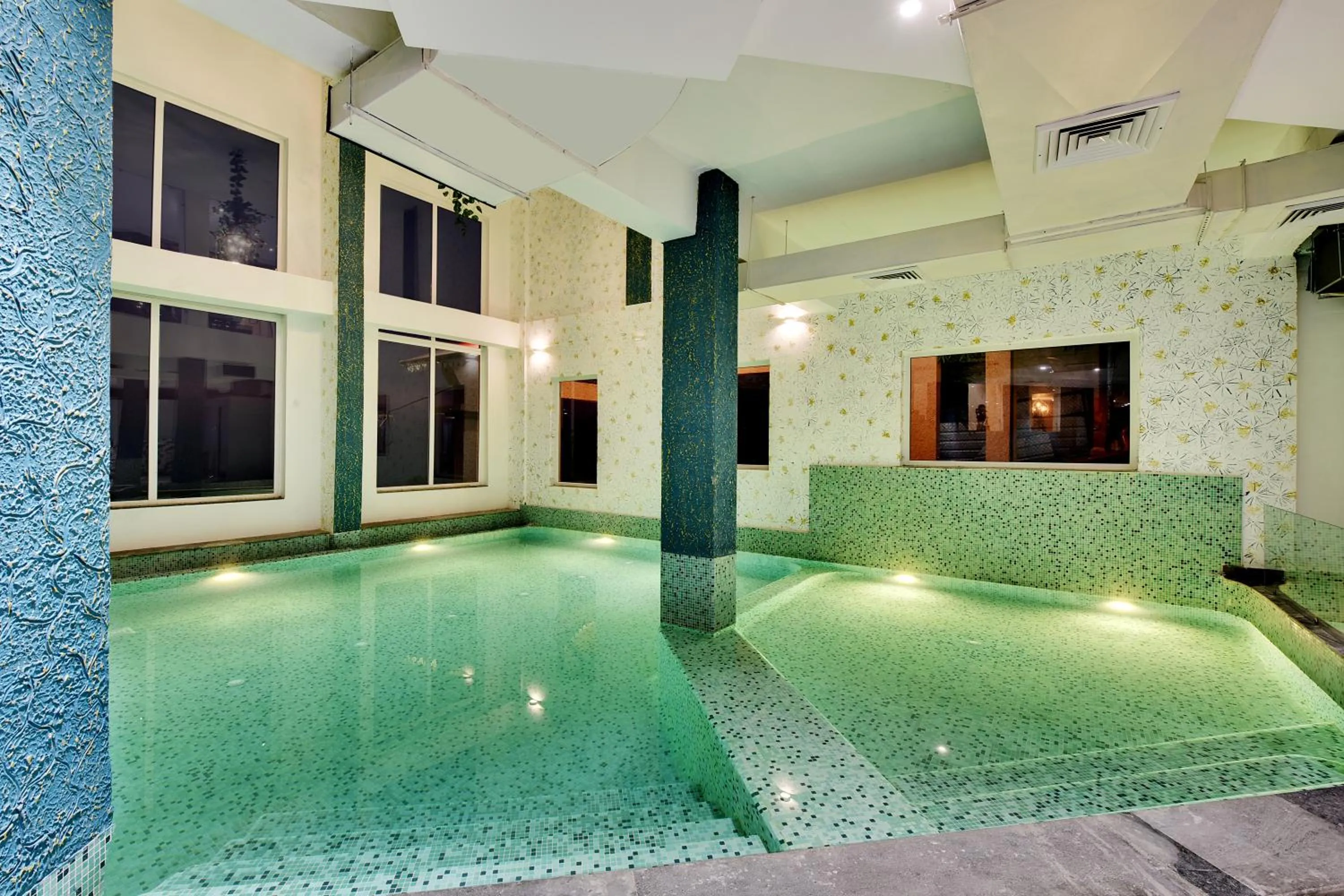 Swimming pool in Tiaraa Jujurana Resort & Spa