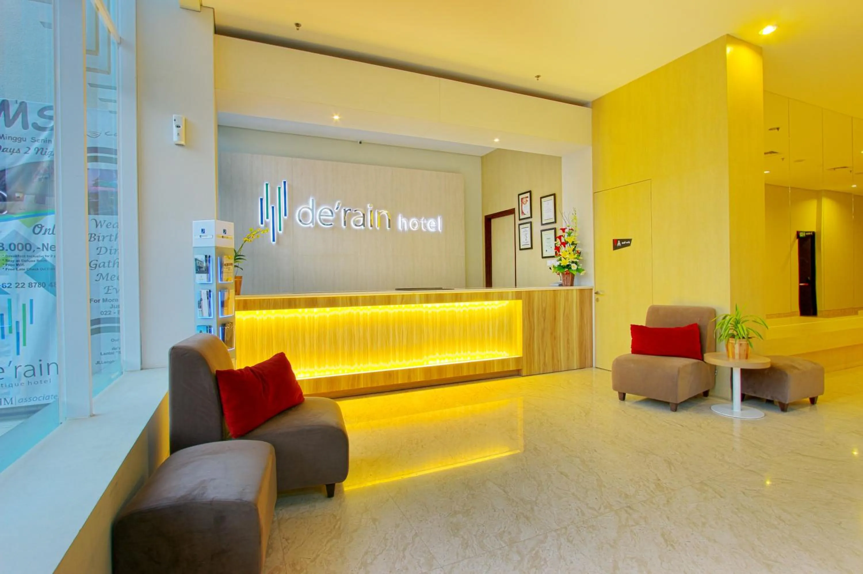 Lobby or reception in De'Rain Hotel Bandung