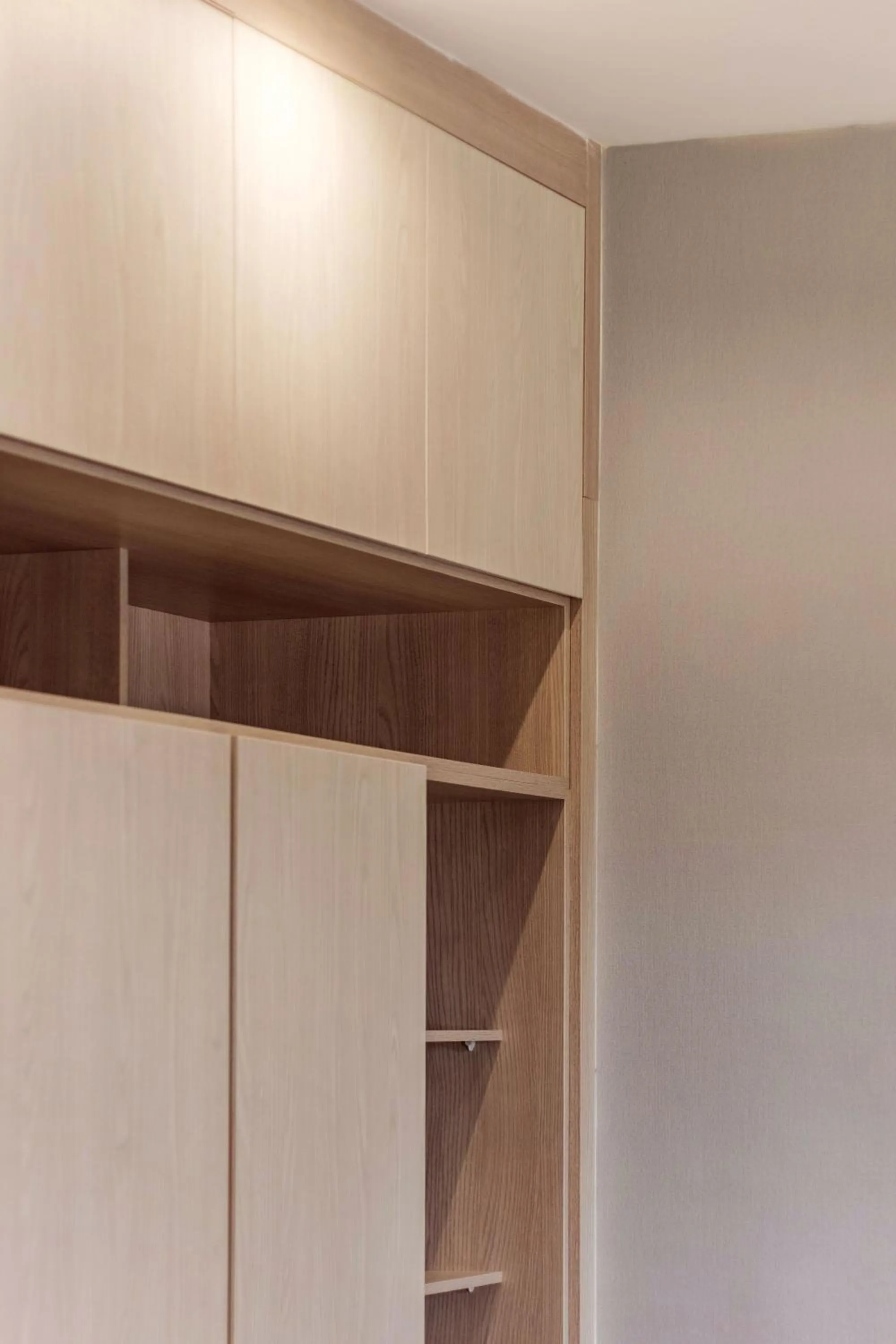 wardrobe in Iconic Regency by Stellar ALV