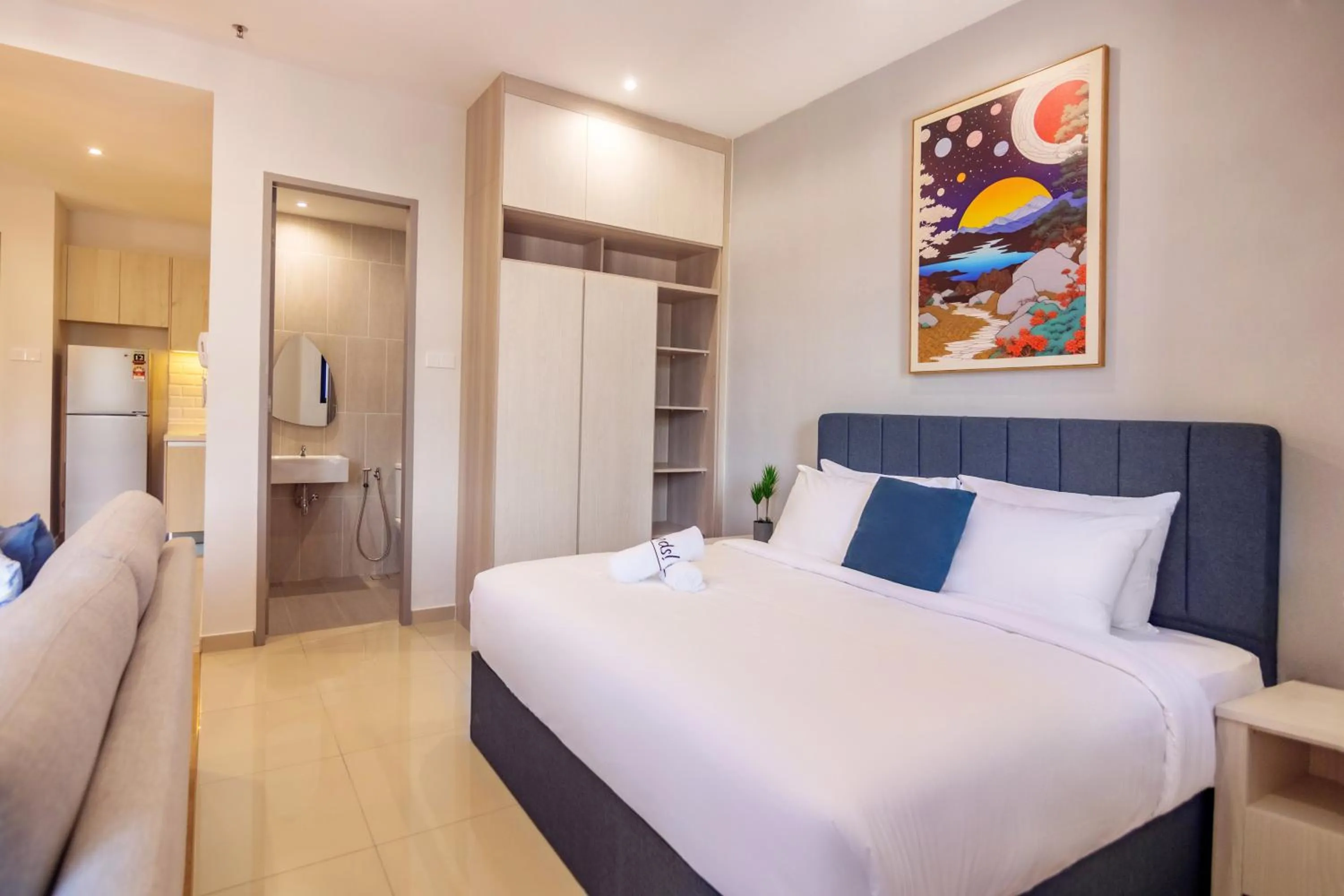 Bed in Iconic Regency by Stellar ALV