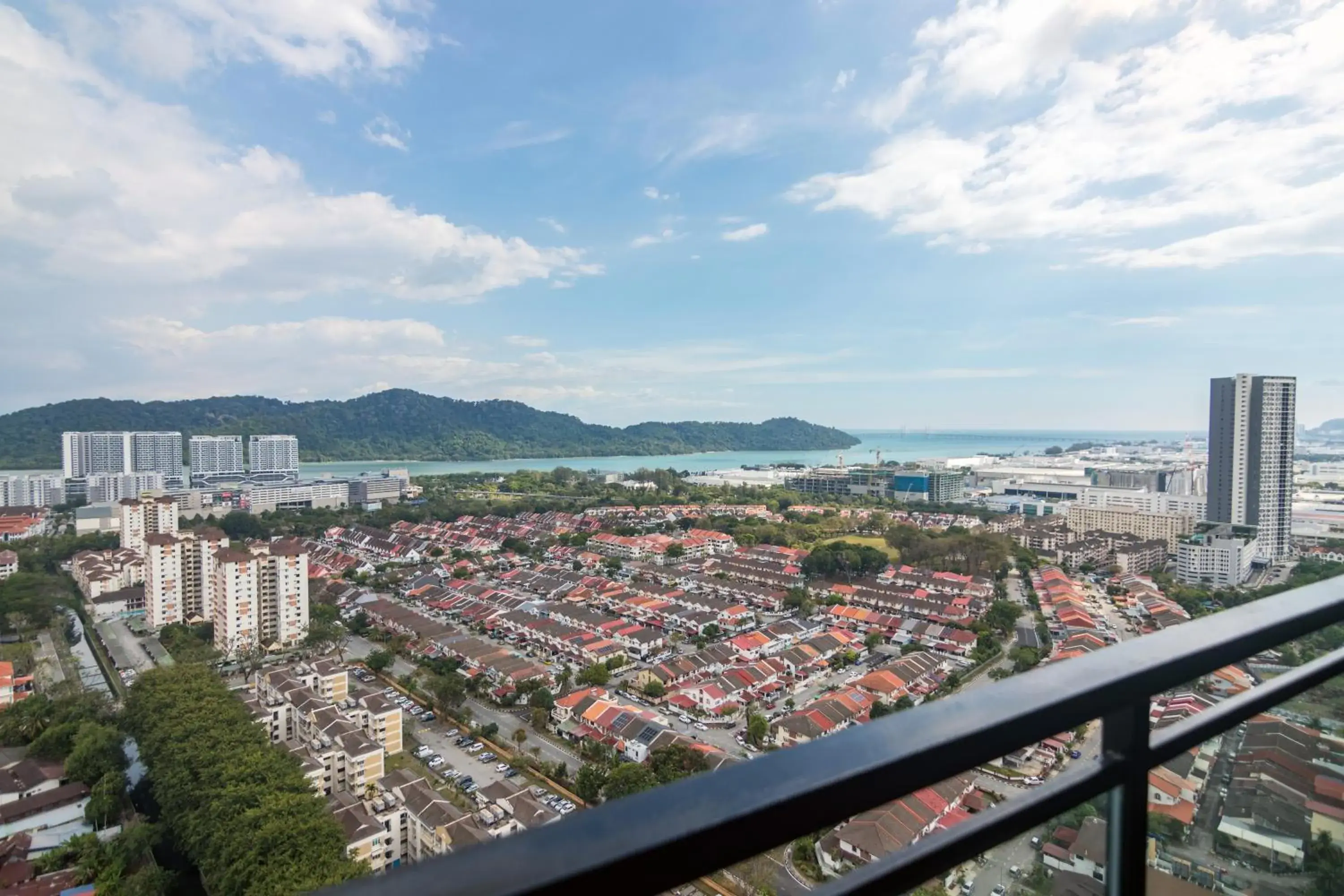 Luxs, Panoramic View 3-Bedroom Apartment in Iconic Regency by Stellar ALV Luxs, Panoramic View 3-Bedroom Apartment in Iconic Regency by Stellar ALV