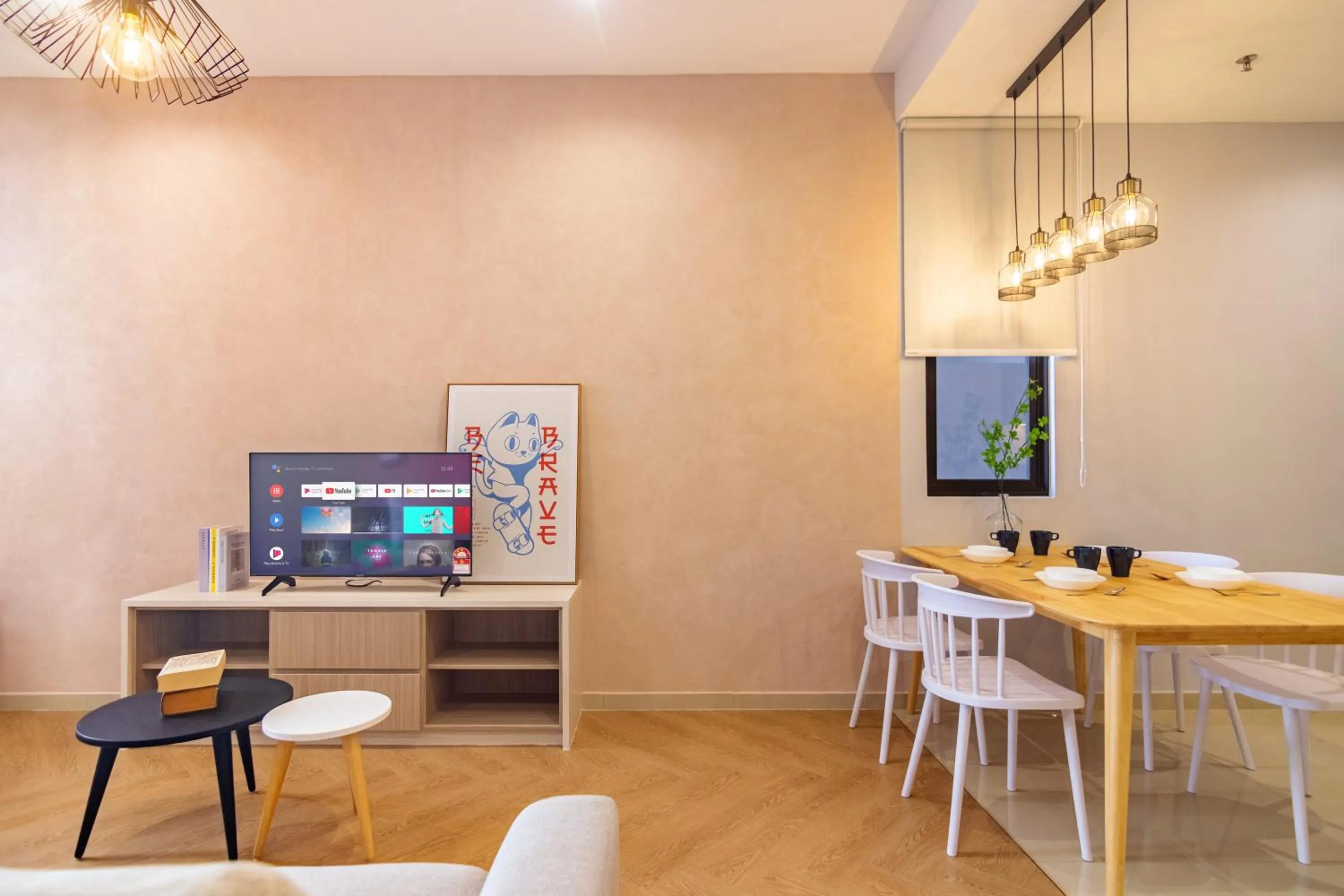 Dining area in Iconic Regency by Stellar ALV