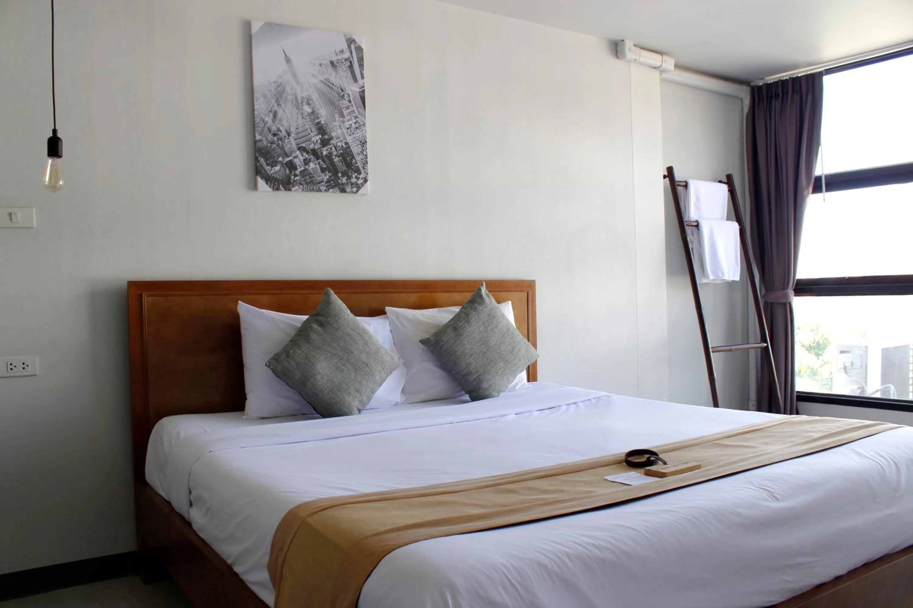 Bedroom, Bed in 3 Laan House