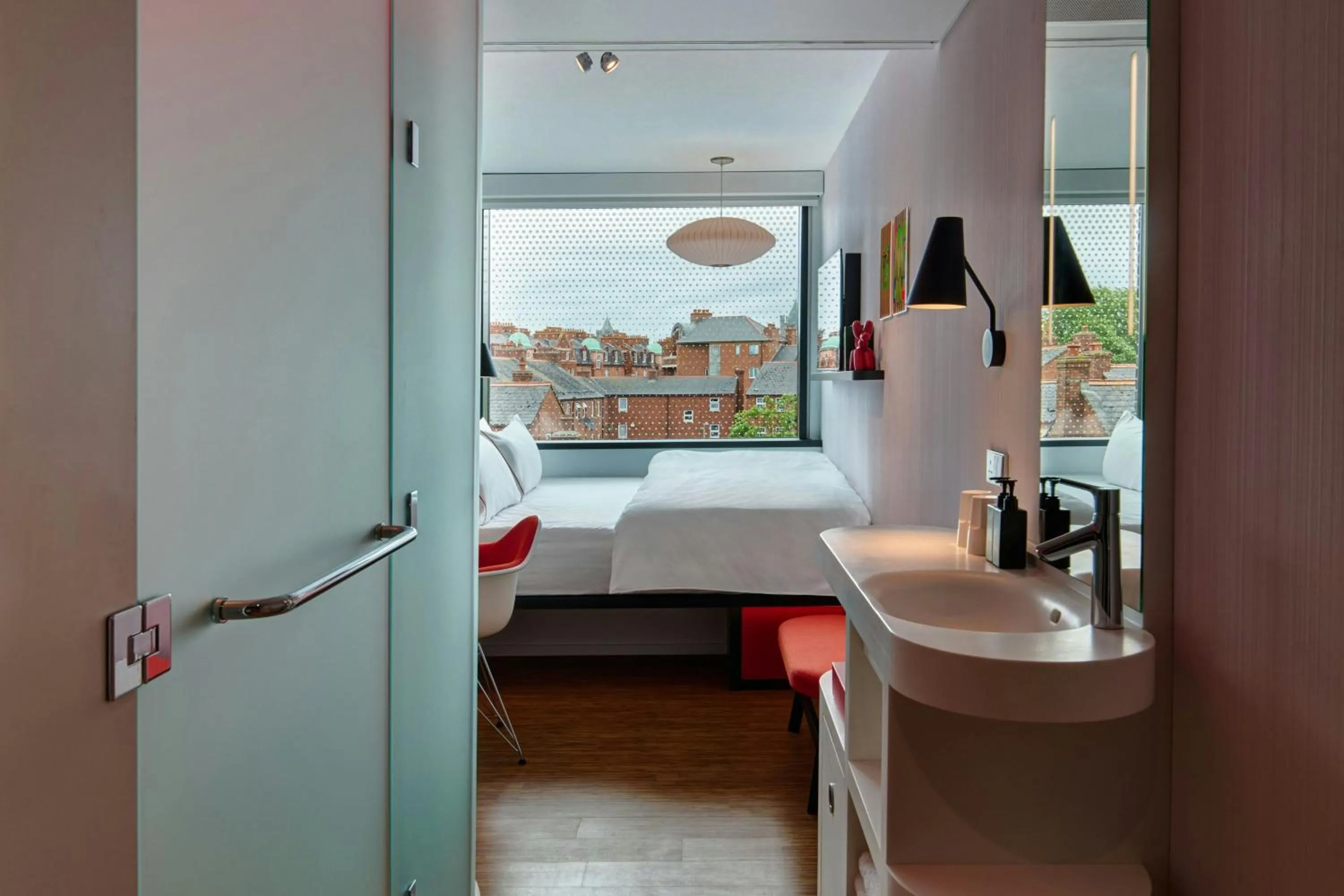 Bedroom, Bed in citizenM Dublin St Patrick's