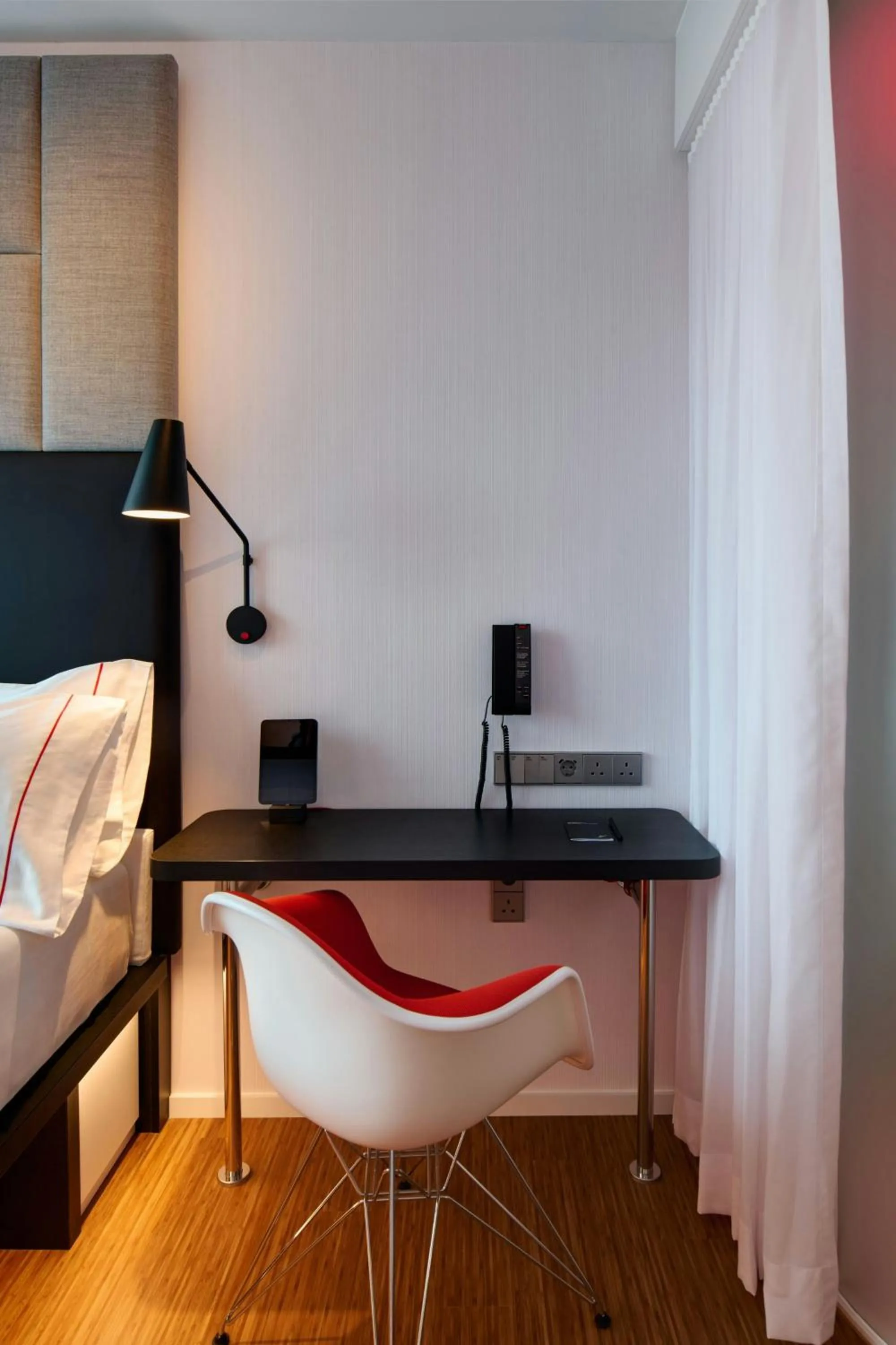 Bedroom, Bed in citizenM Dublin St Patrick's