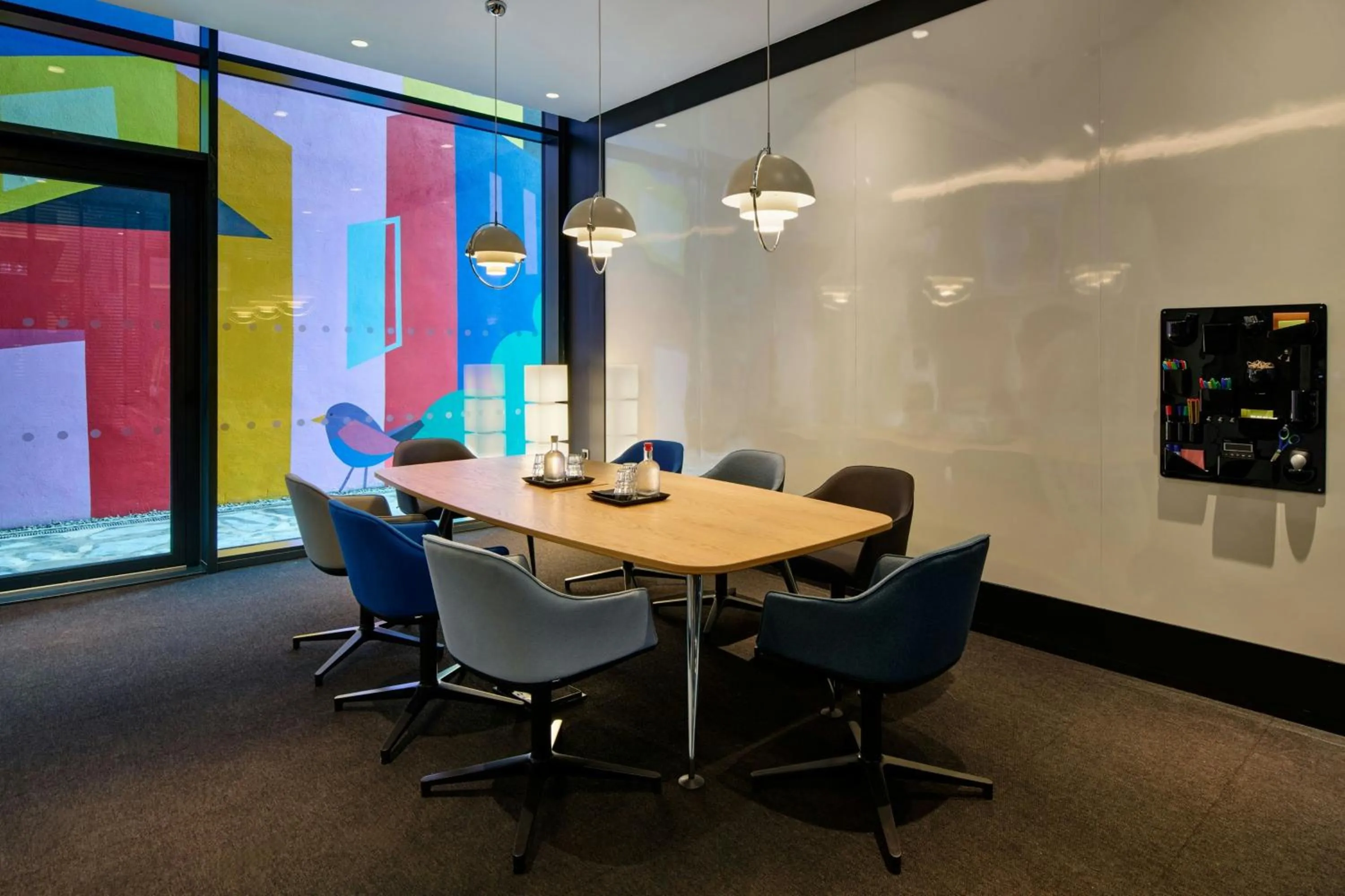 Meeting/conference room in citizenM Dublin St Patrick's